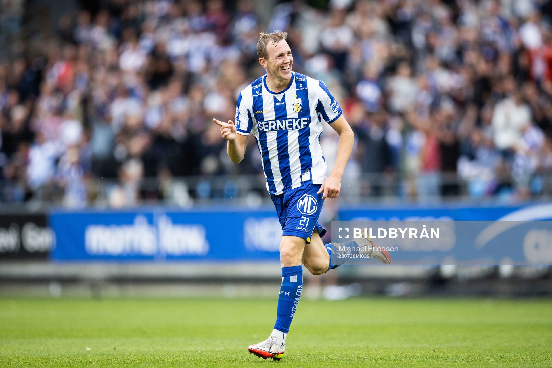 IFK Göteborgs Adam Carlén jublar
