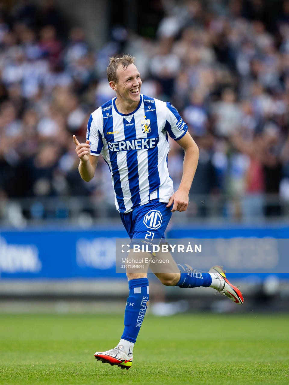 IFK Göteborgs Adam Carlén jublar