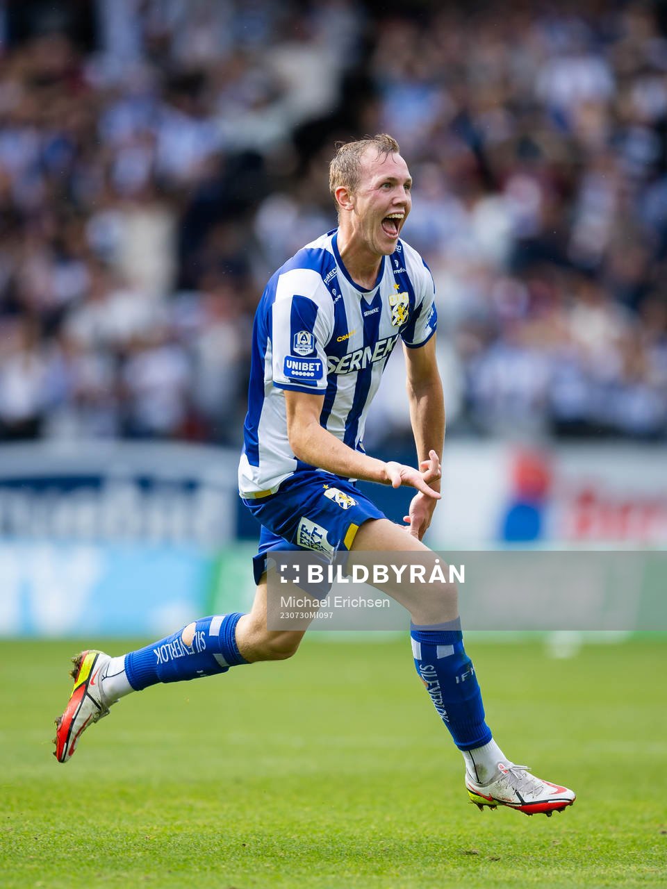 IFK Göteborgs Adam Carlén jublar