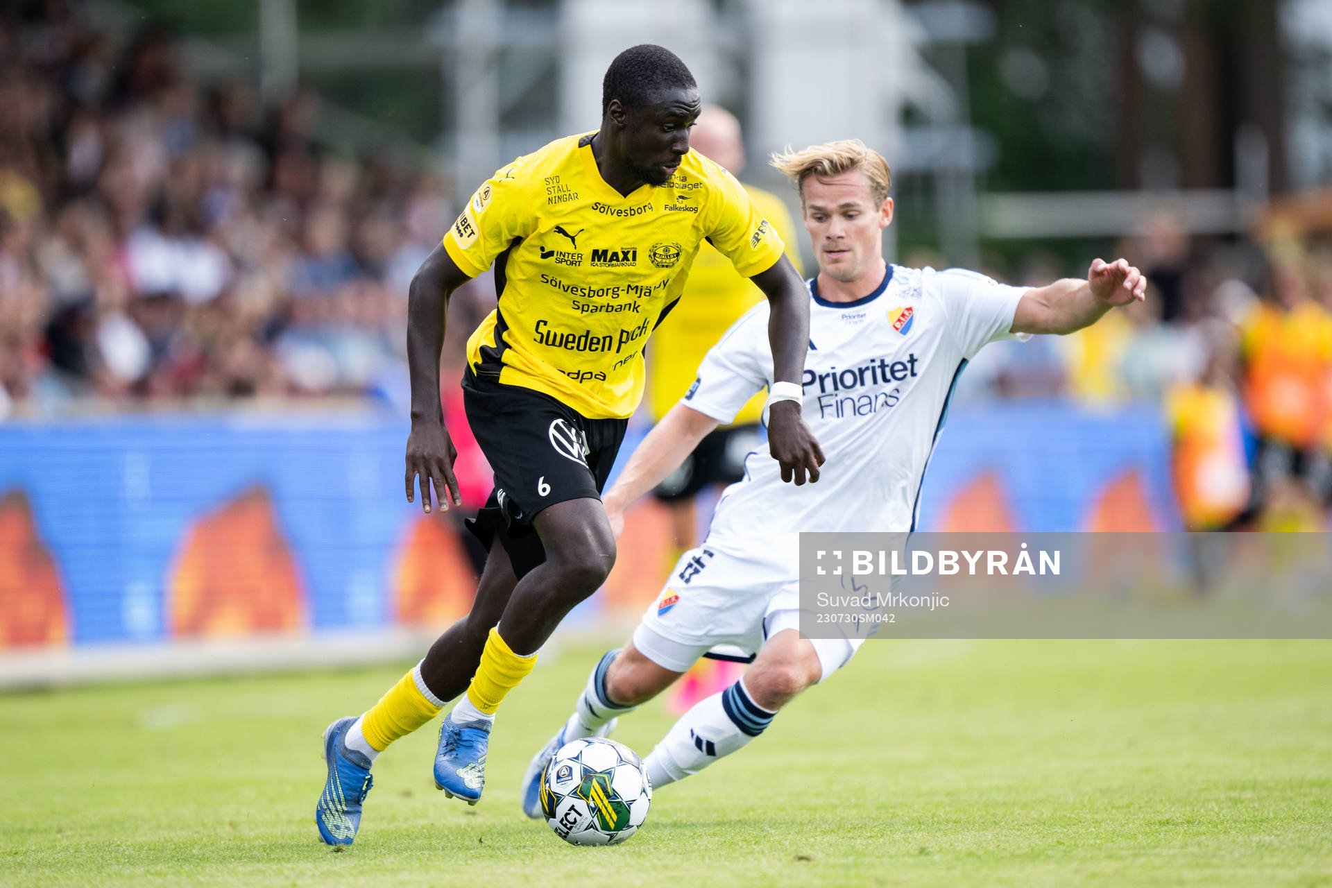 Mjällbys Seedy Imam Jagne och Djurgårdens Hampus Finndell