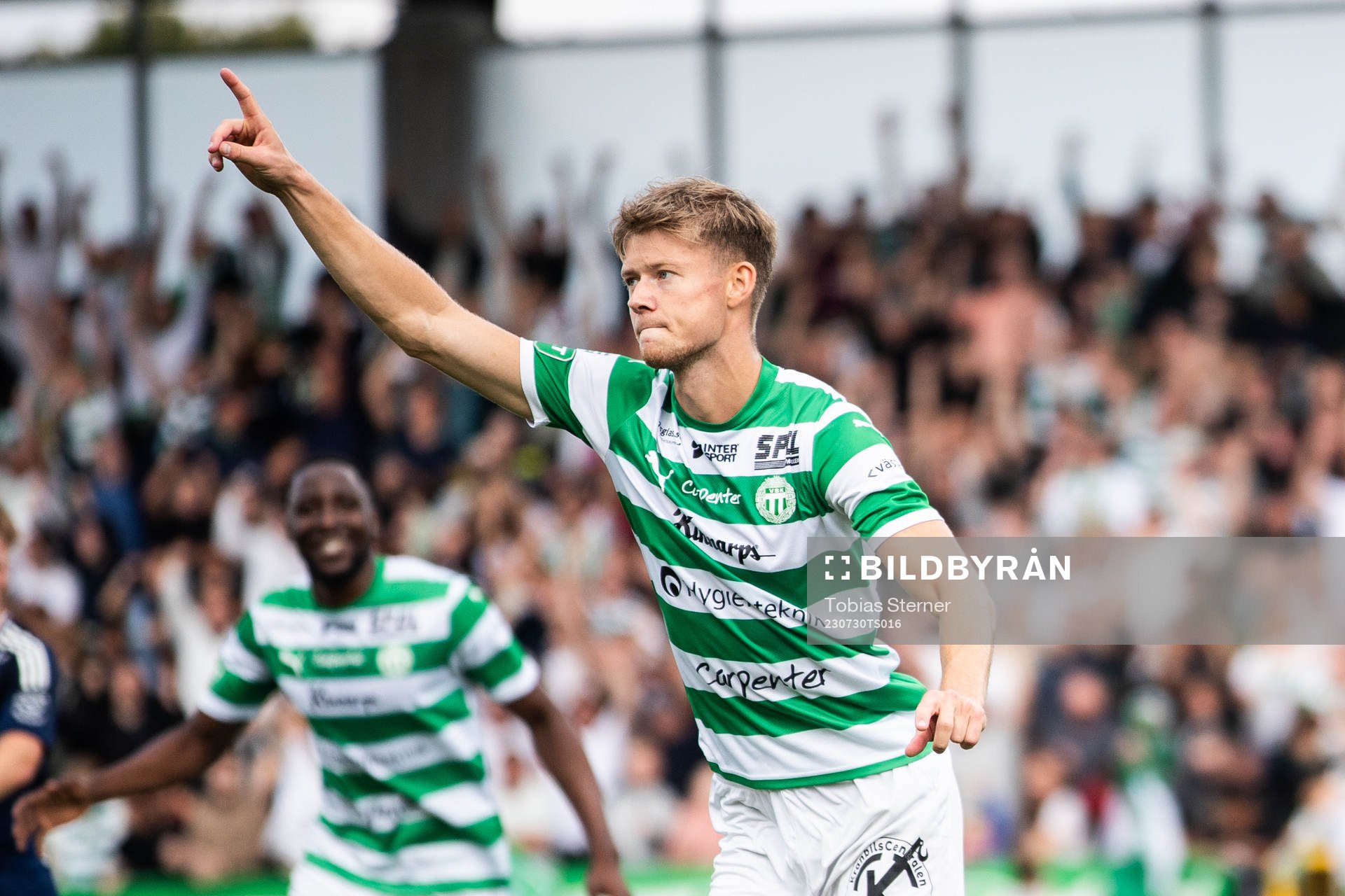 Västerås SKs Patric Åslund jublar