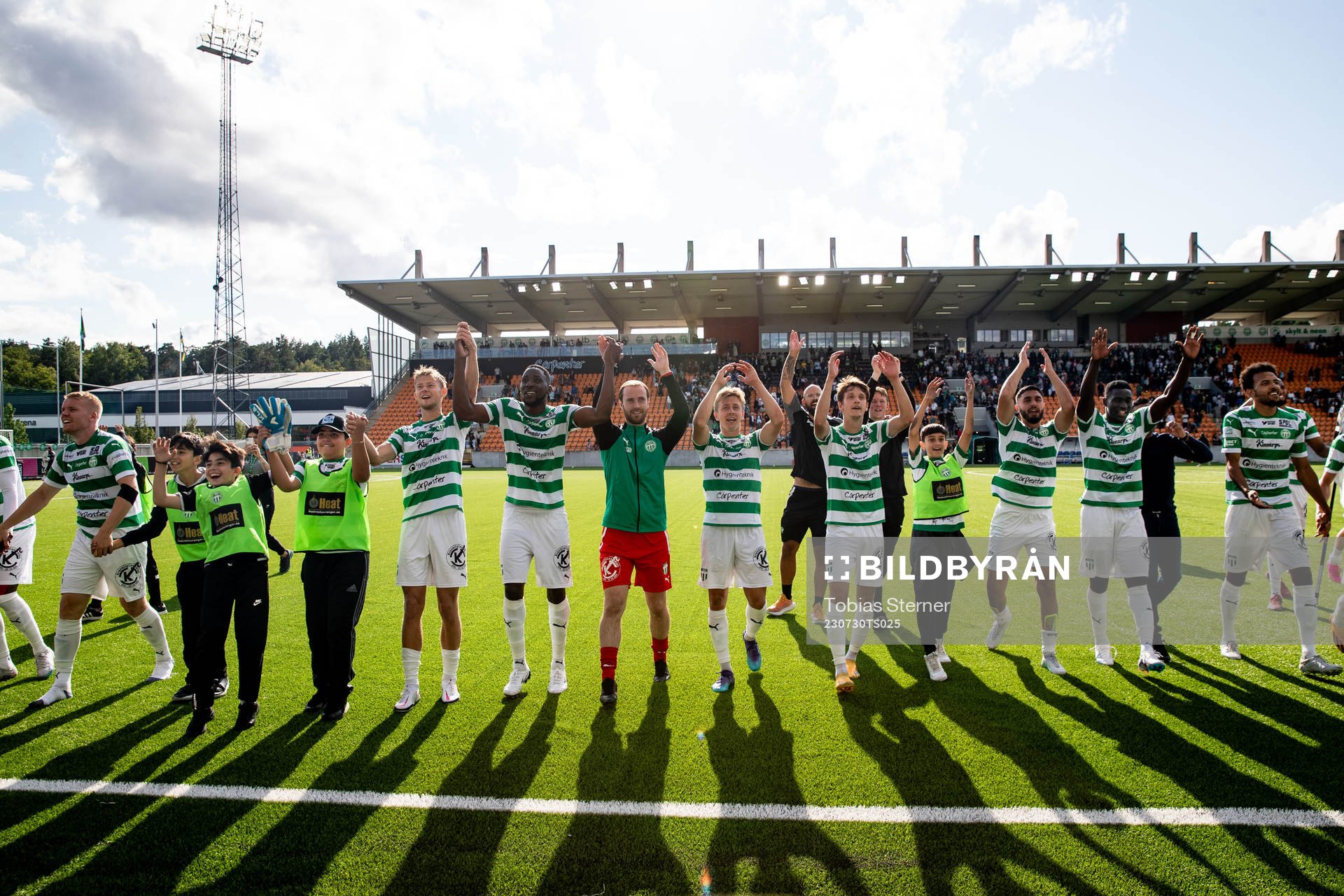 Västerås SKs spelare jublar