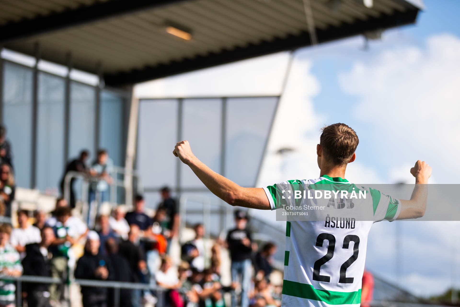 Västerås SKs Patric Åslund jublar