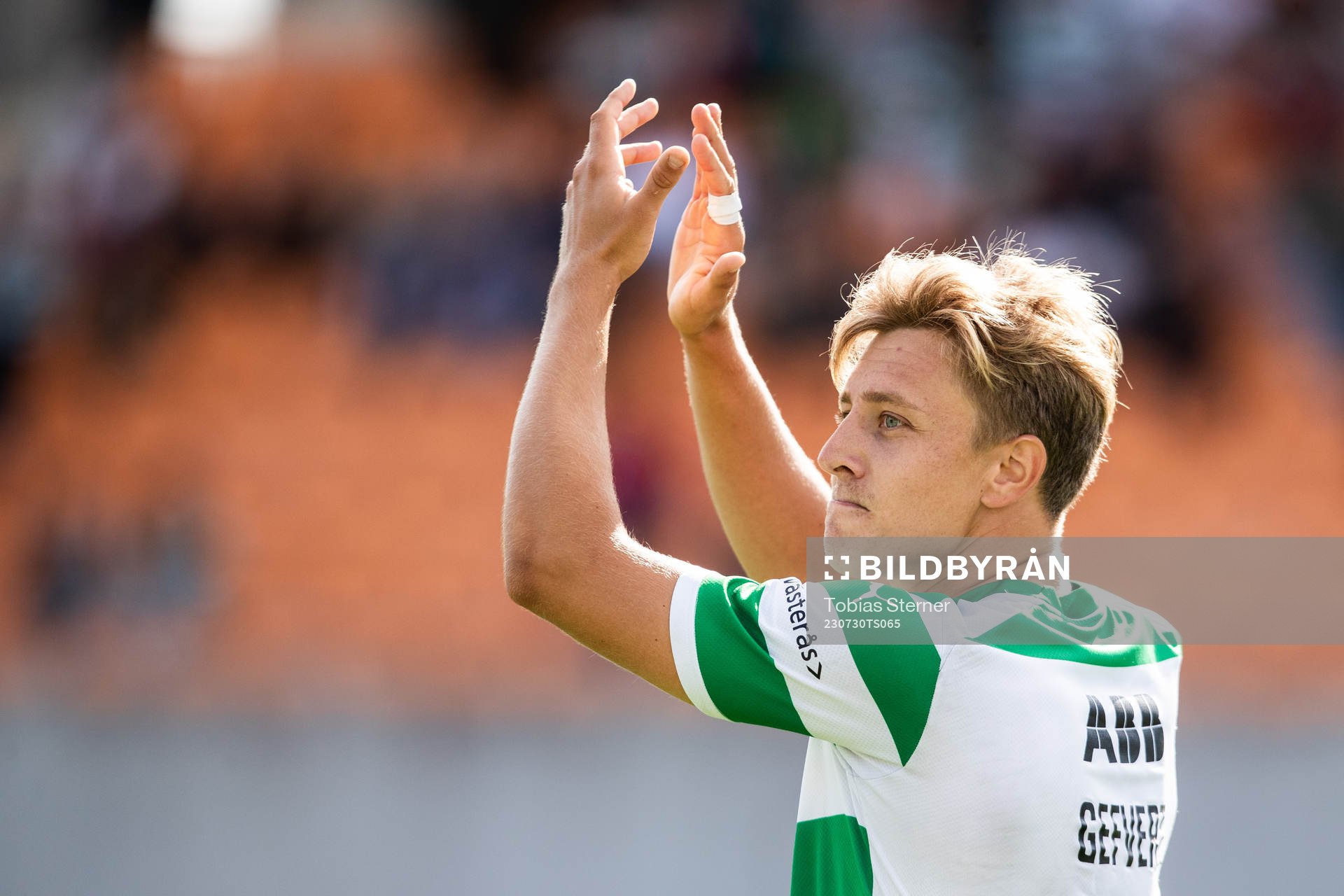 Västerås SKs Simon Gefvert jublar