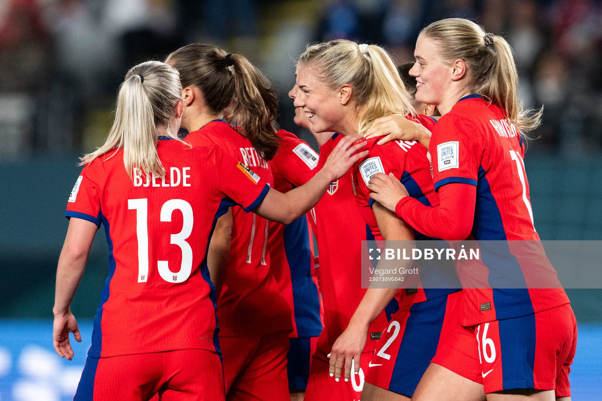 Sophie Román Haug of Norway celebrates with team mates