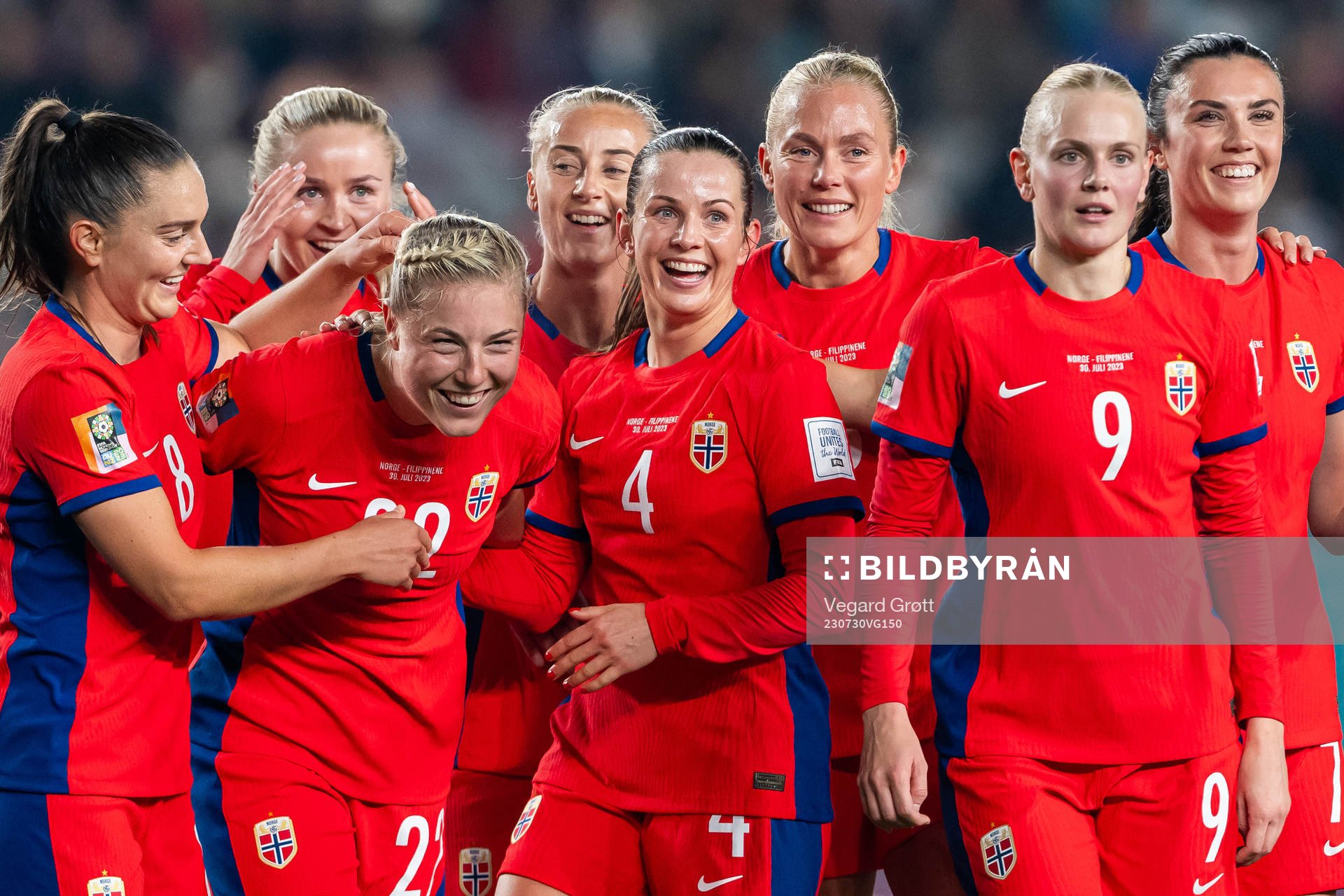 Sophie Román Haug of Norway celebrates with teammates