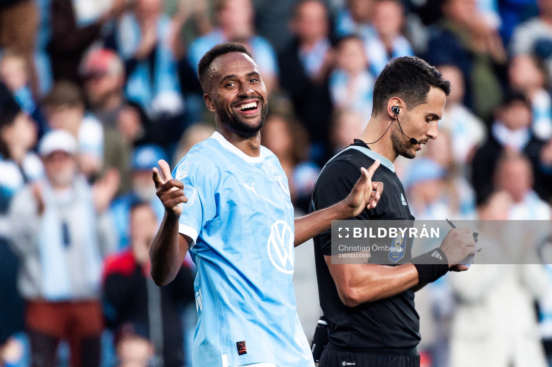 Malmö FFs Isaac Kiese Thelin jublar med lagkamrater