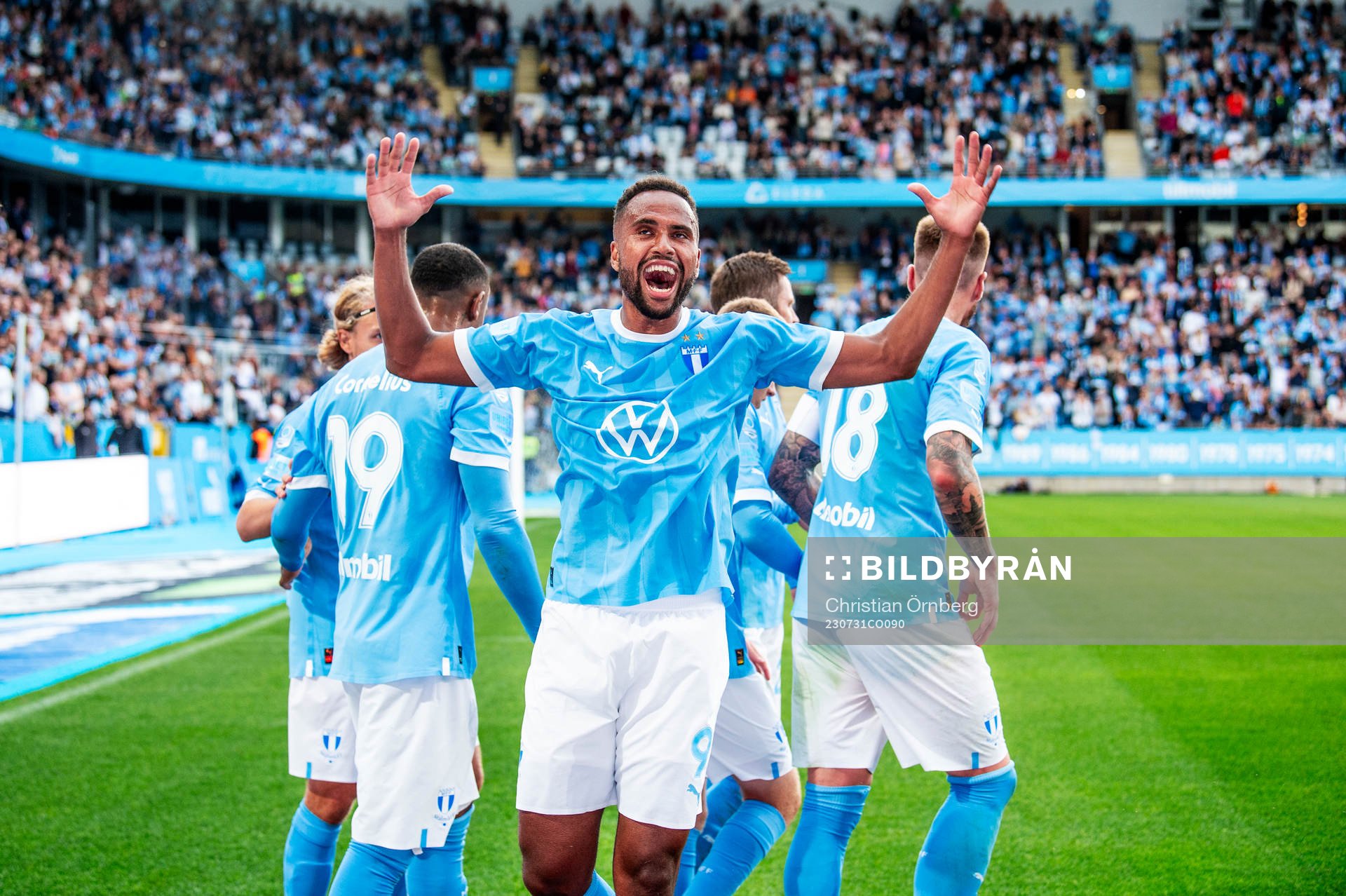 Malmö FFs Isaac Kiese Thelin jublar