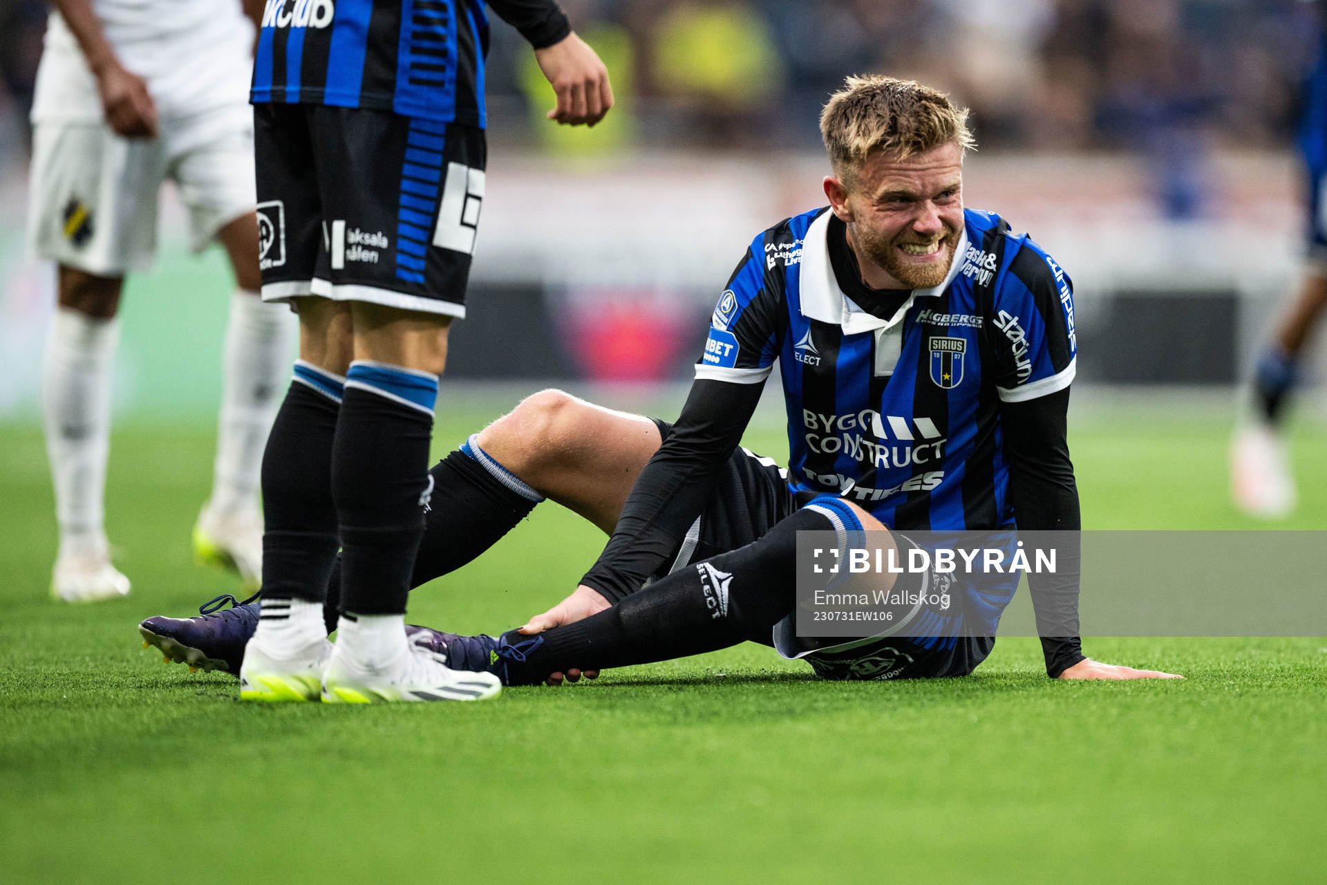 Sirius Dennis Widgren har ont