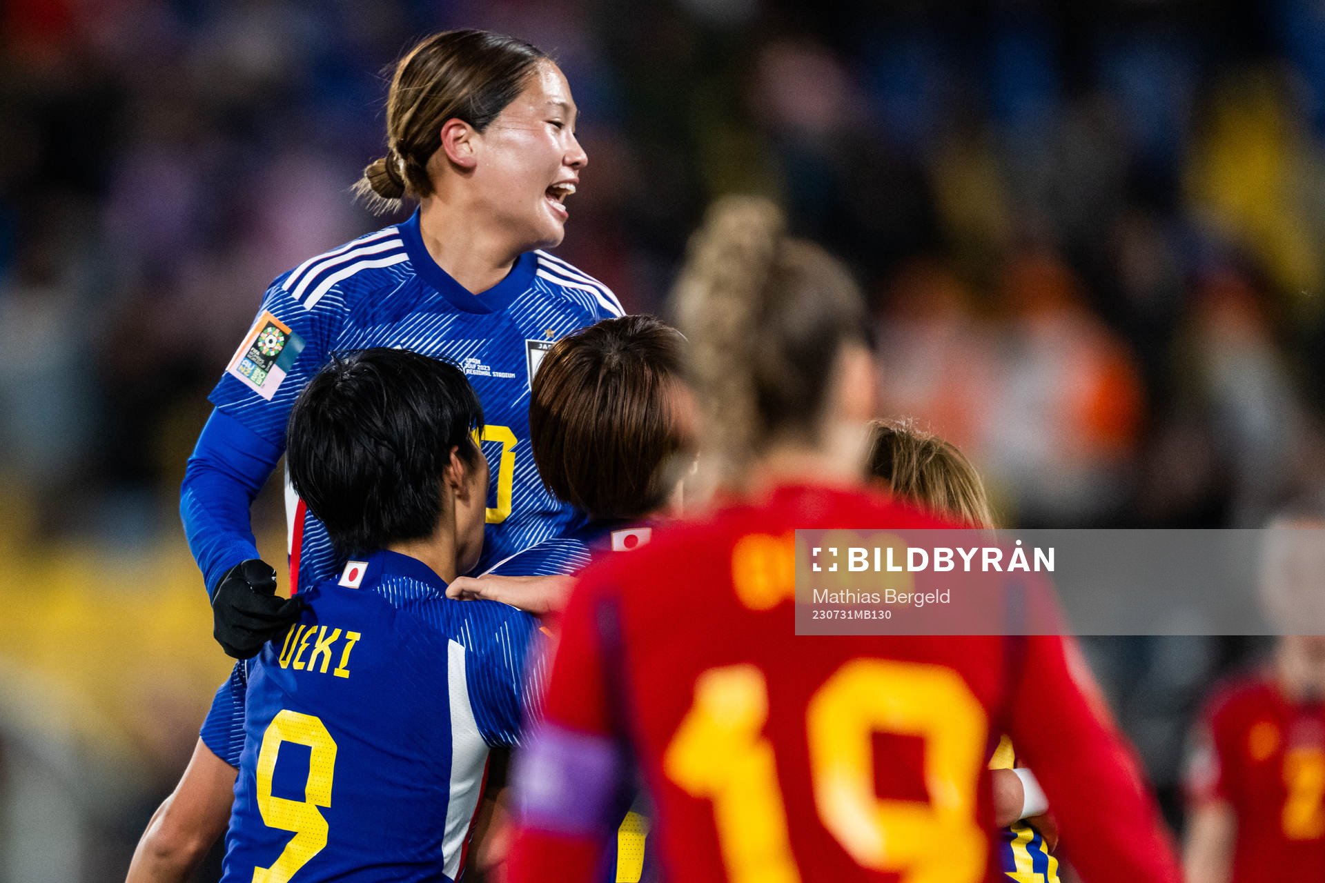 Fuka Nagano celebrates with Hinata Miyazawa of Japan