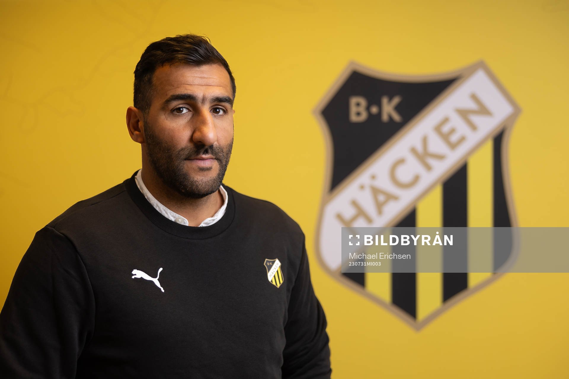 Häckens nya damallsvenska tränare Mak Lind poserar för ett porträtt under en fotografering med Häcken den 31 juli 2023 i Göteborg.