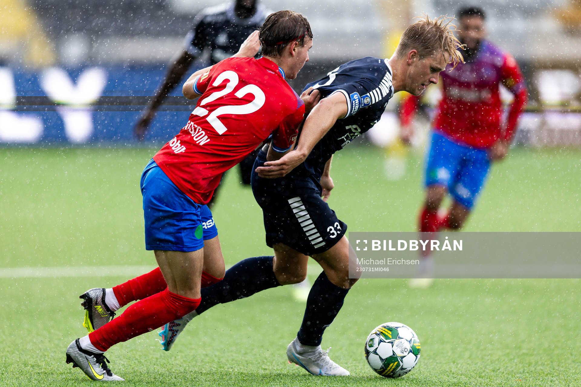 Helsingborgs Simon Bengtsson och Utsiktens Sebastian