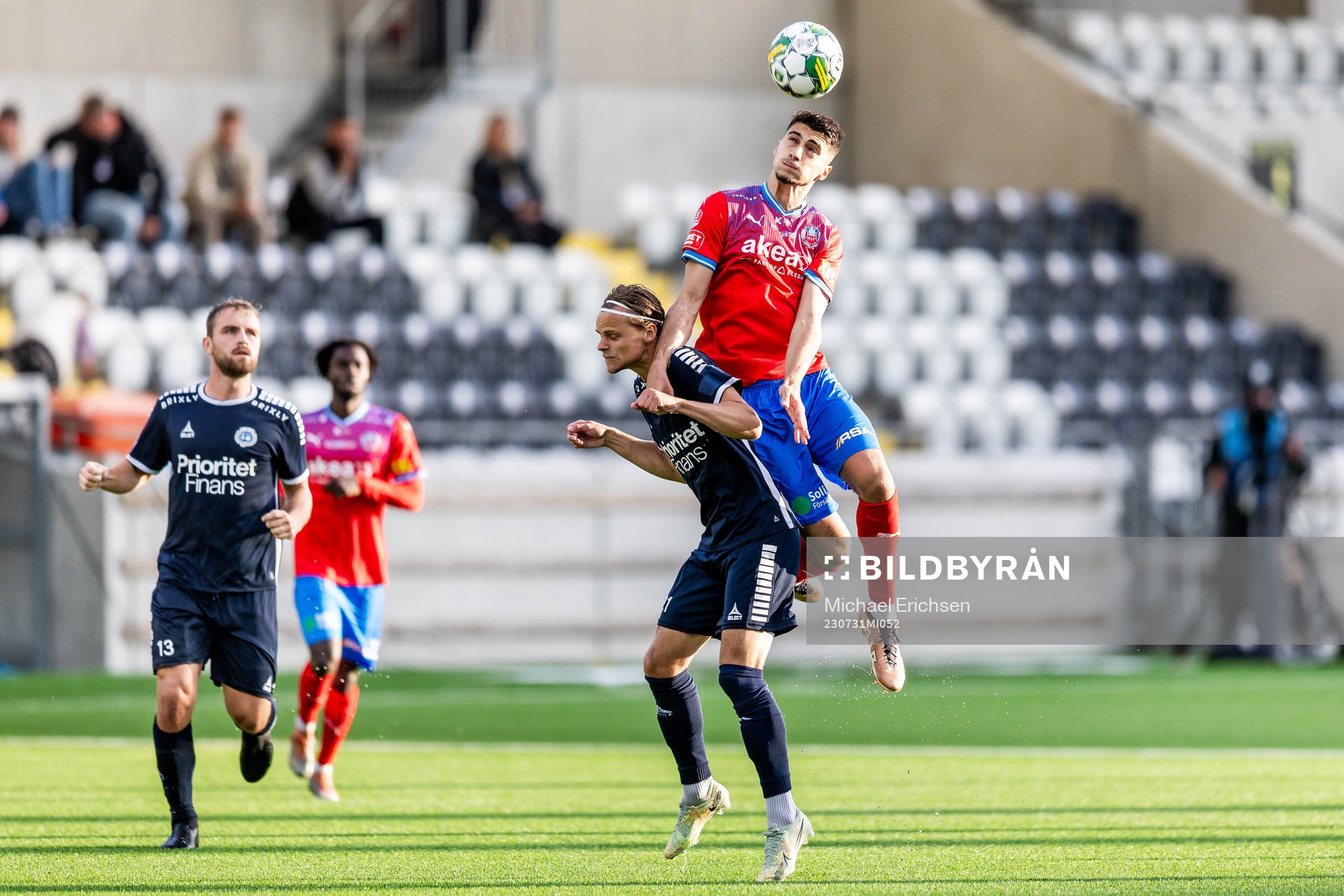 Helsingborgs Amar Muhsin och Utsiktens Fredrik Martinsson