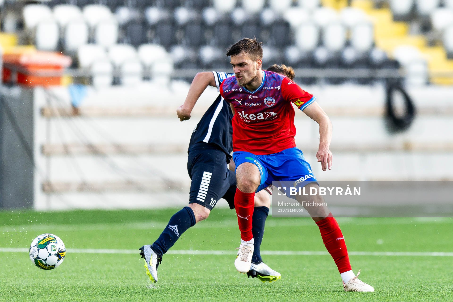 Helsingborgs Pavle Vagic och Utsiktens Albin Skoglund