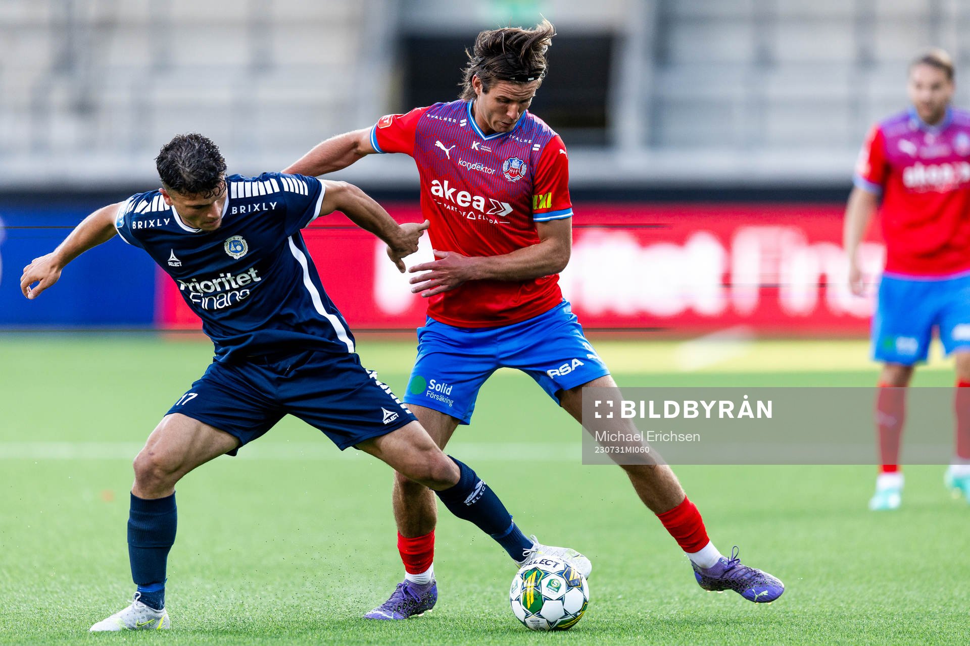 Utsiktens Mark Gorgos och Helsingborgs Wilhelm Loeper