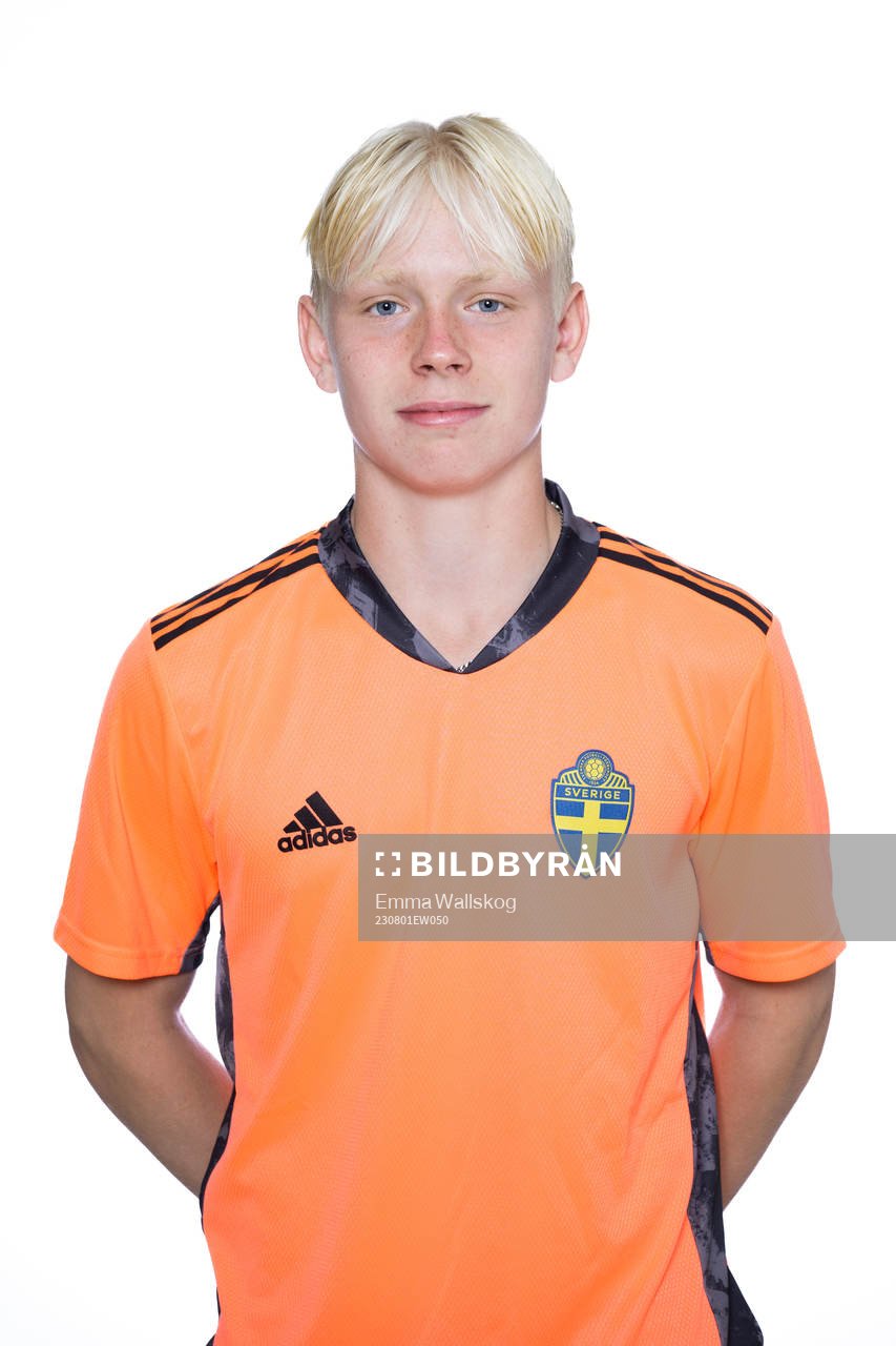 Izak Stattin