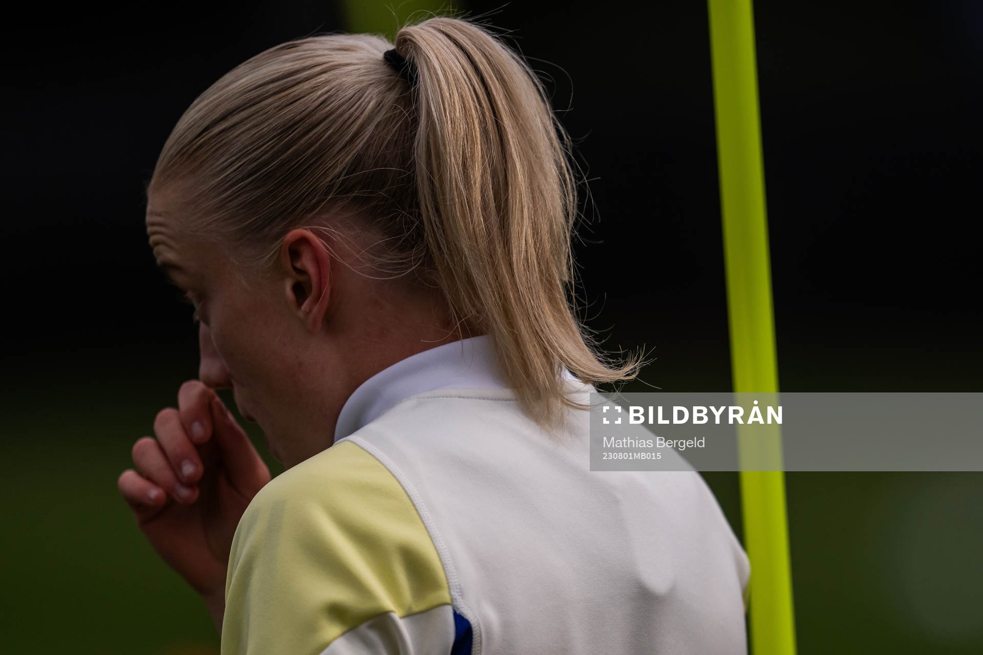 A GPS is seen under the shirt of Anna Sandberg of the Swedish women's national football team at a training session during the FIFA Women's World Cup on August 1, 2023 in Hamilton.