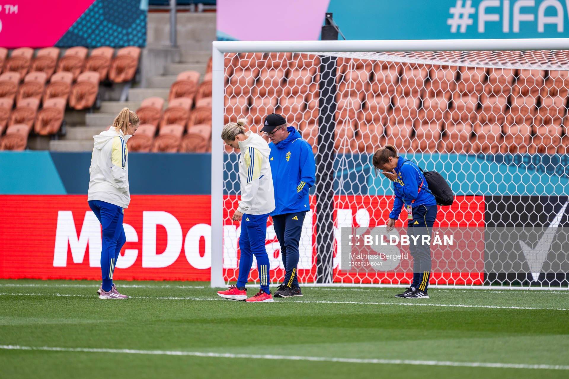Goalkeeper Tove Enblom, goalkeeper Jennifer Falk and