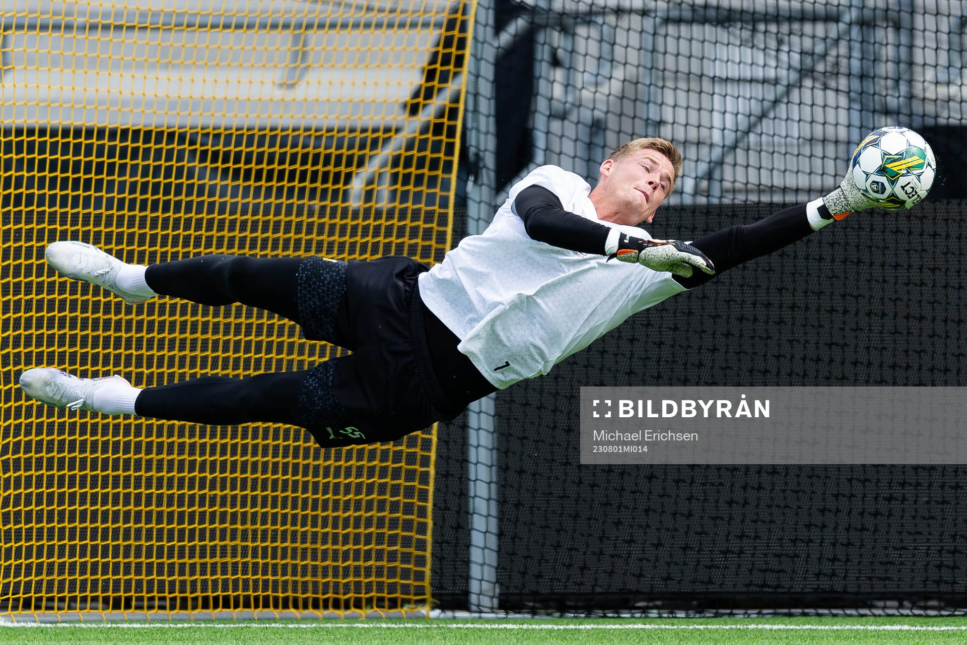 Goalkeeper Johan Brattberg of Häcken