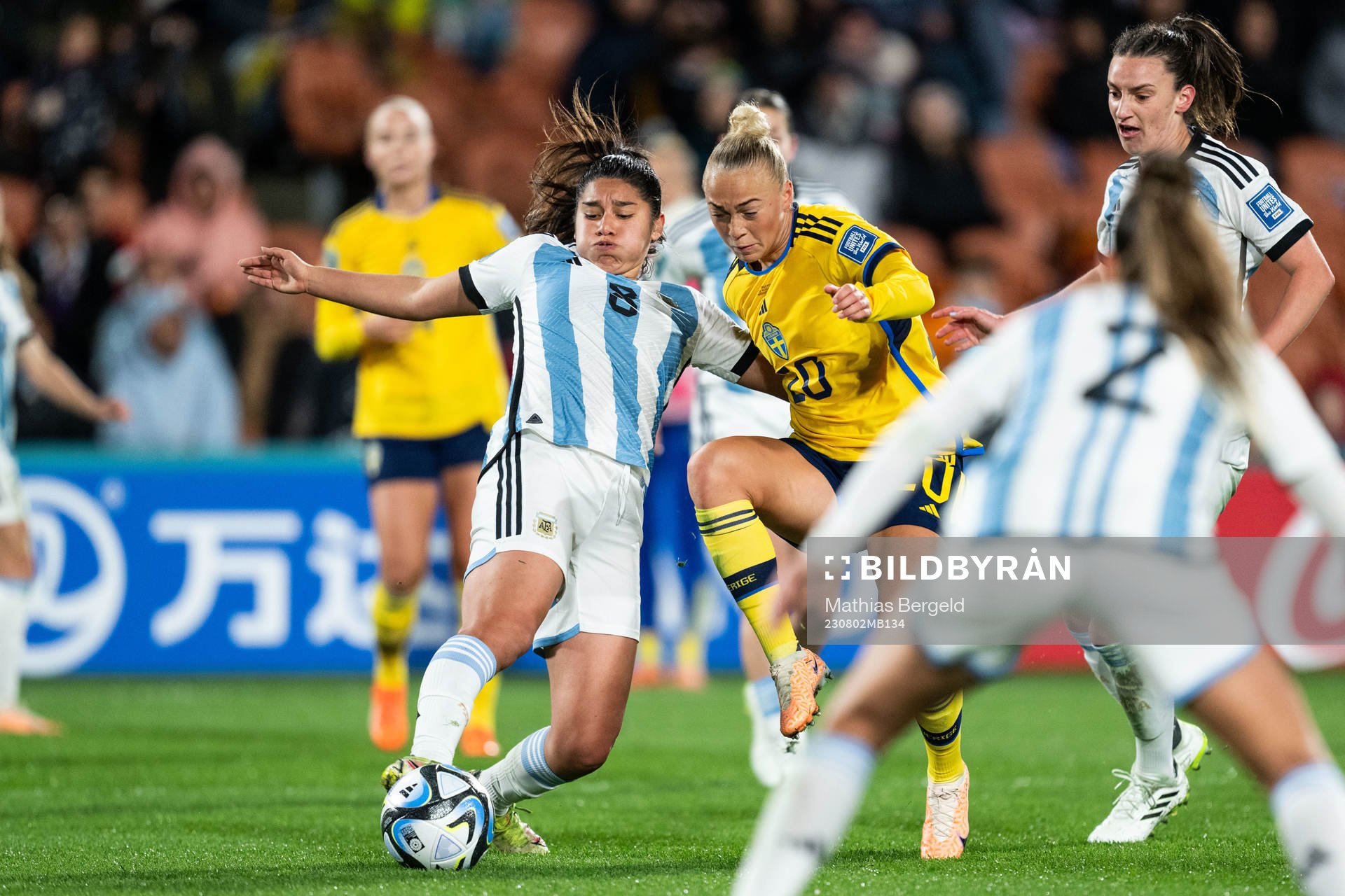 Daiana Falfan of Argentina and Hanna Bennison of Sweden
