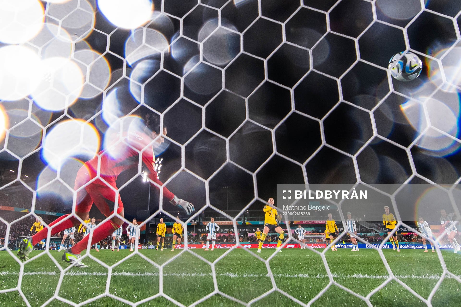 Elin Rubensson of Sweden scores 2-0