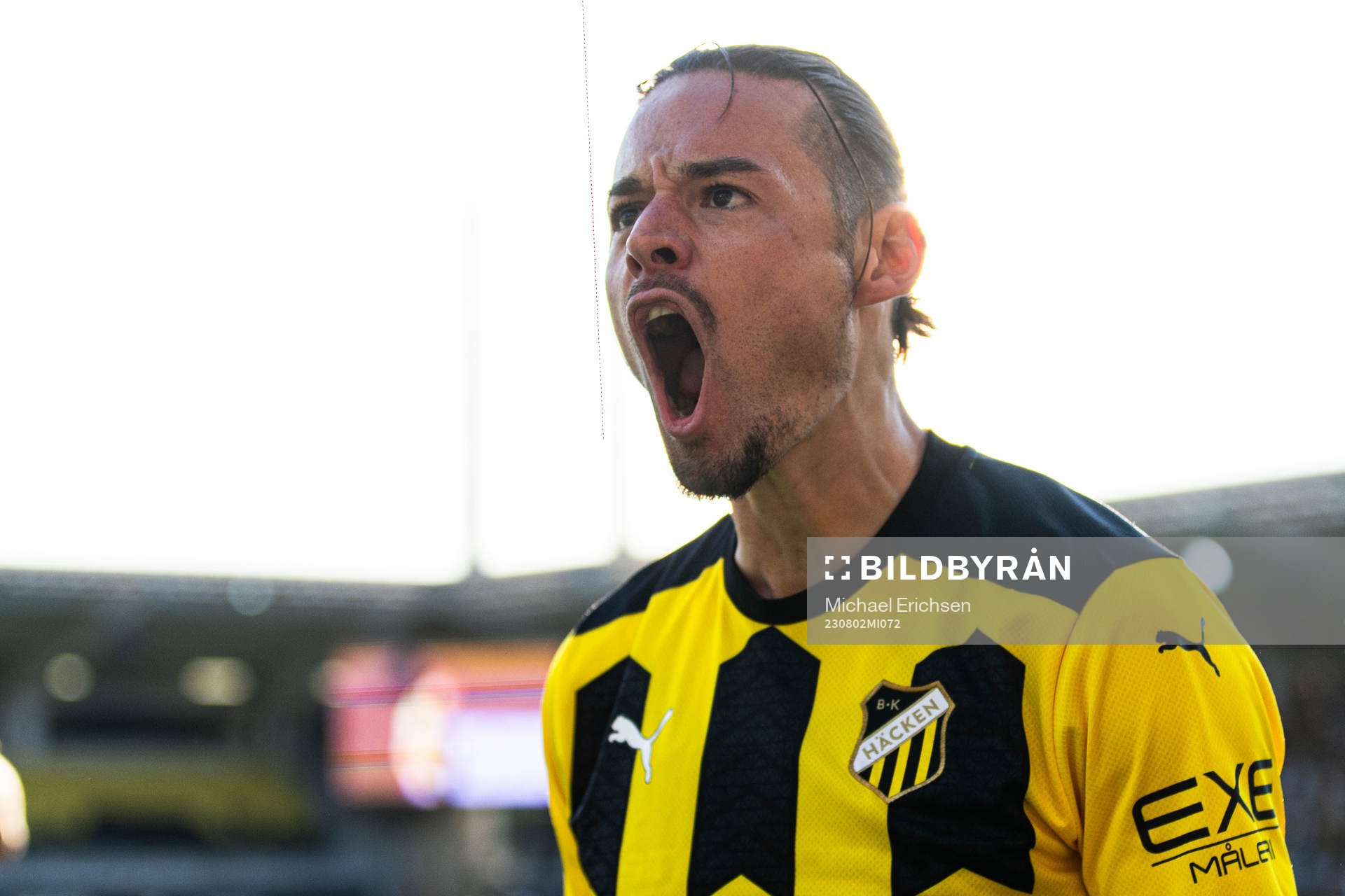 Amor Layouni of Häcken celebrates