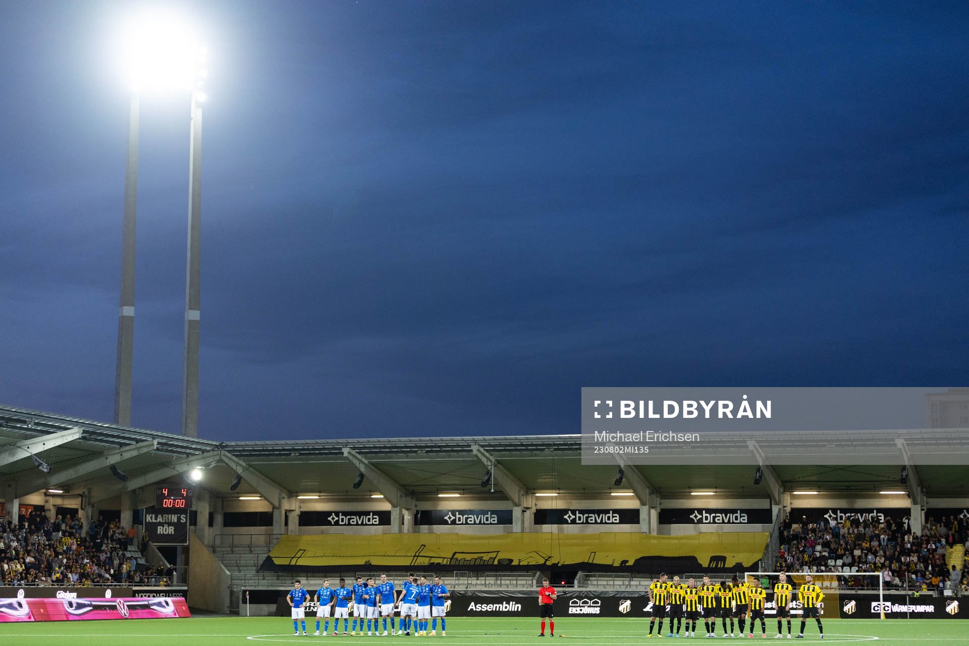 Players of Klaksvik and of Häcken