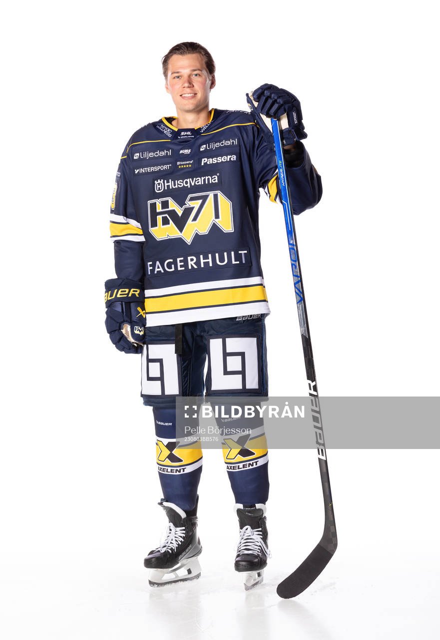 s Måns Lindbäck