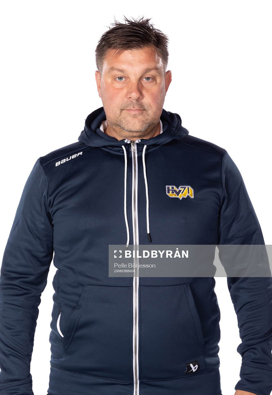 s Materialförvaltare Roger Bergström