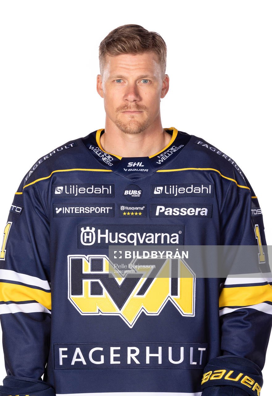 s Simon Önerud