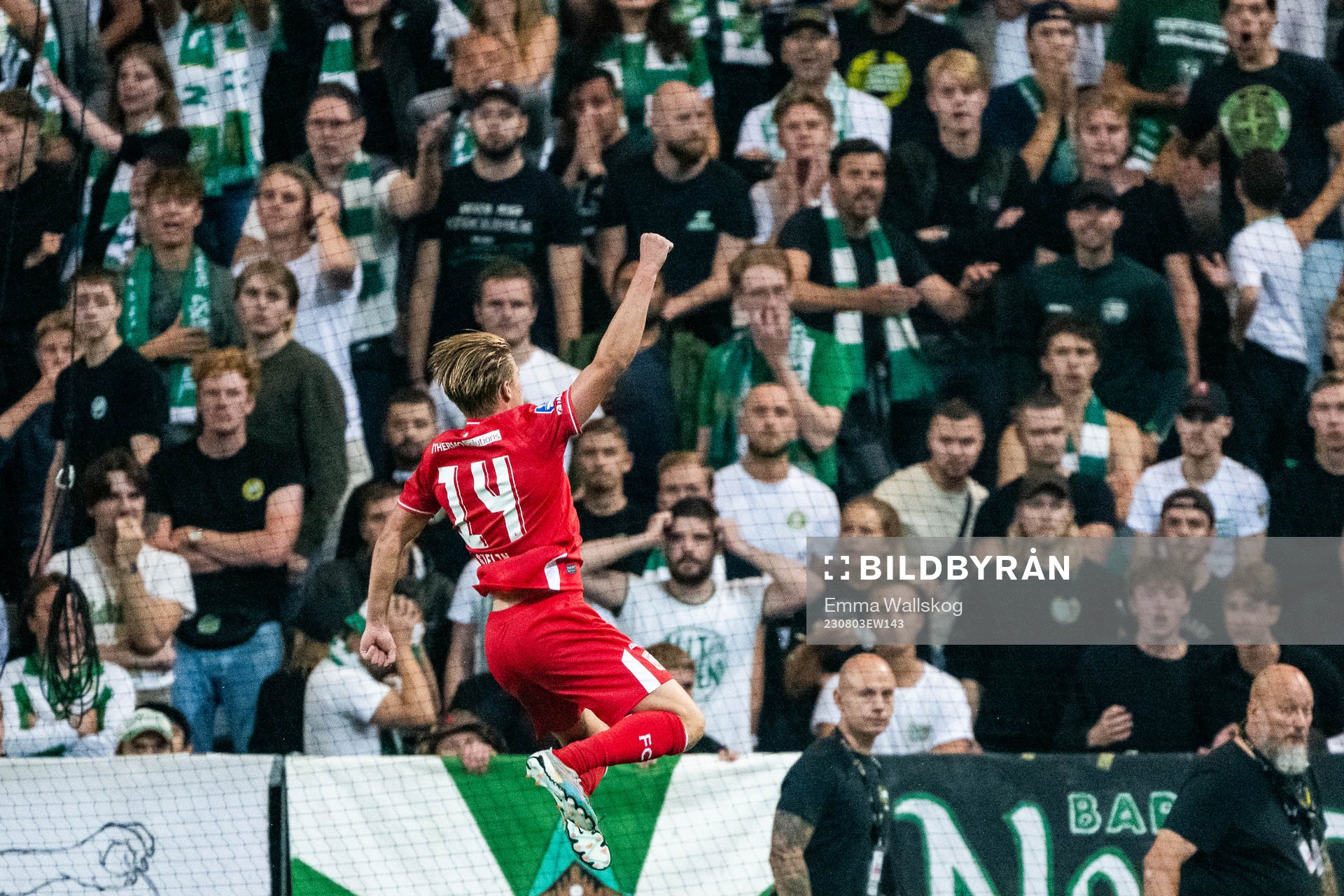 Sem Steijn of Twente celebrates