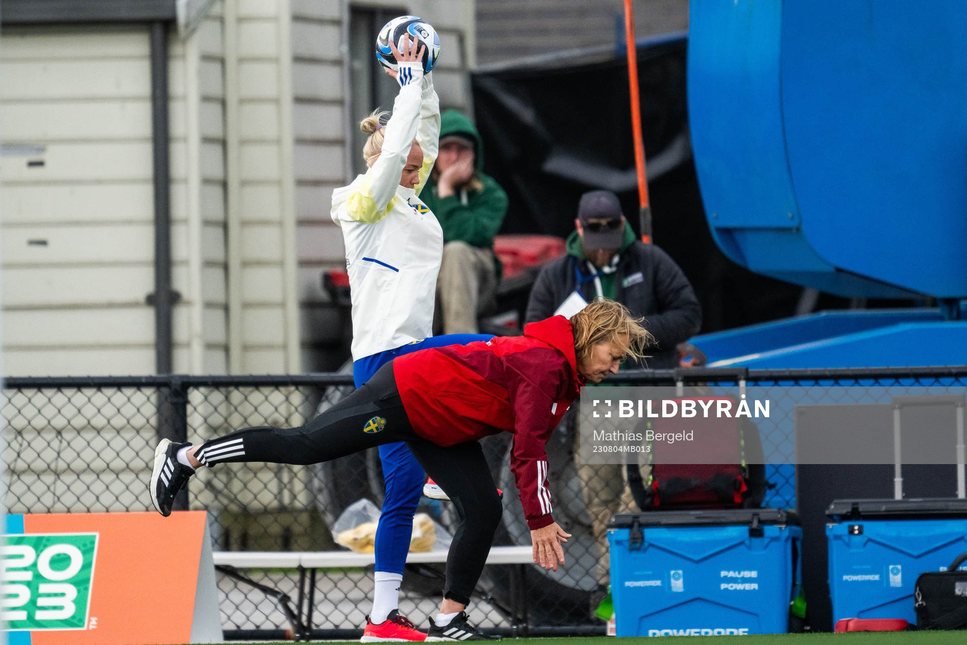 Physio Annica Näsmark and Caroline Seger of the Swedish