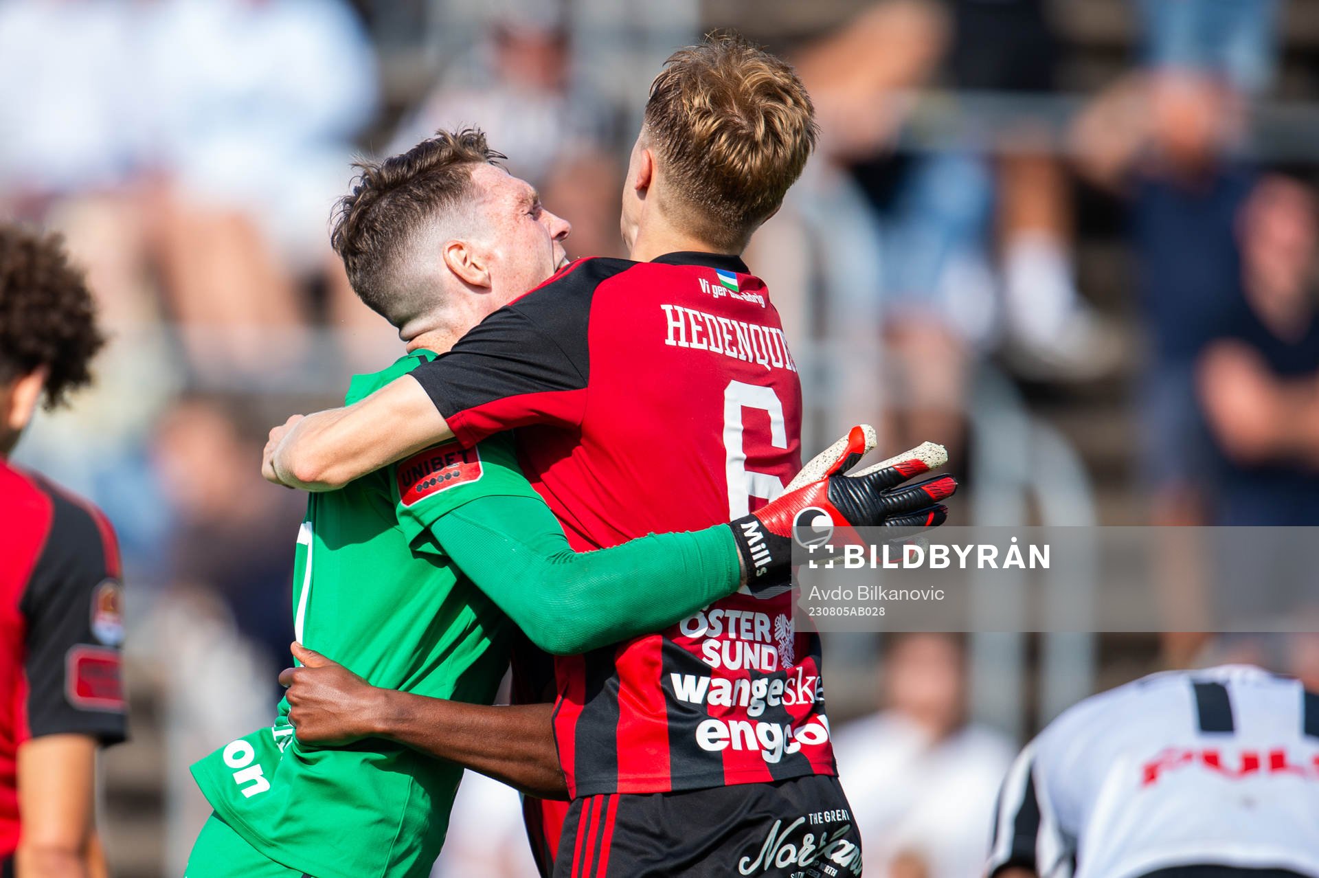 Östersunds målvakt Andrew Robert Mills och Jakob