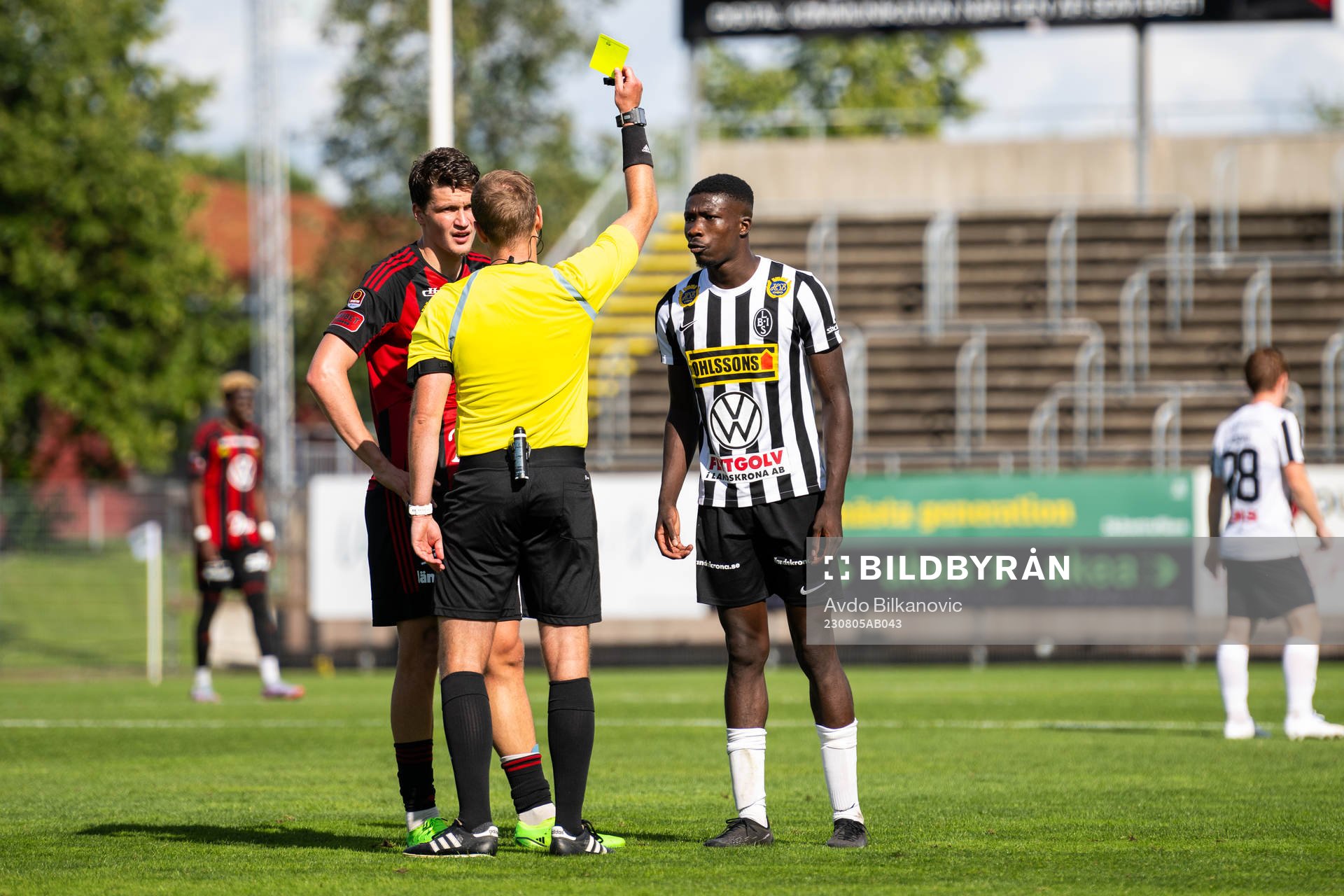 Landskronas Ousmane Diawara och Östersunds Myroslav Mazur
