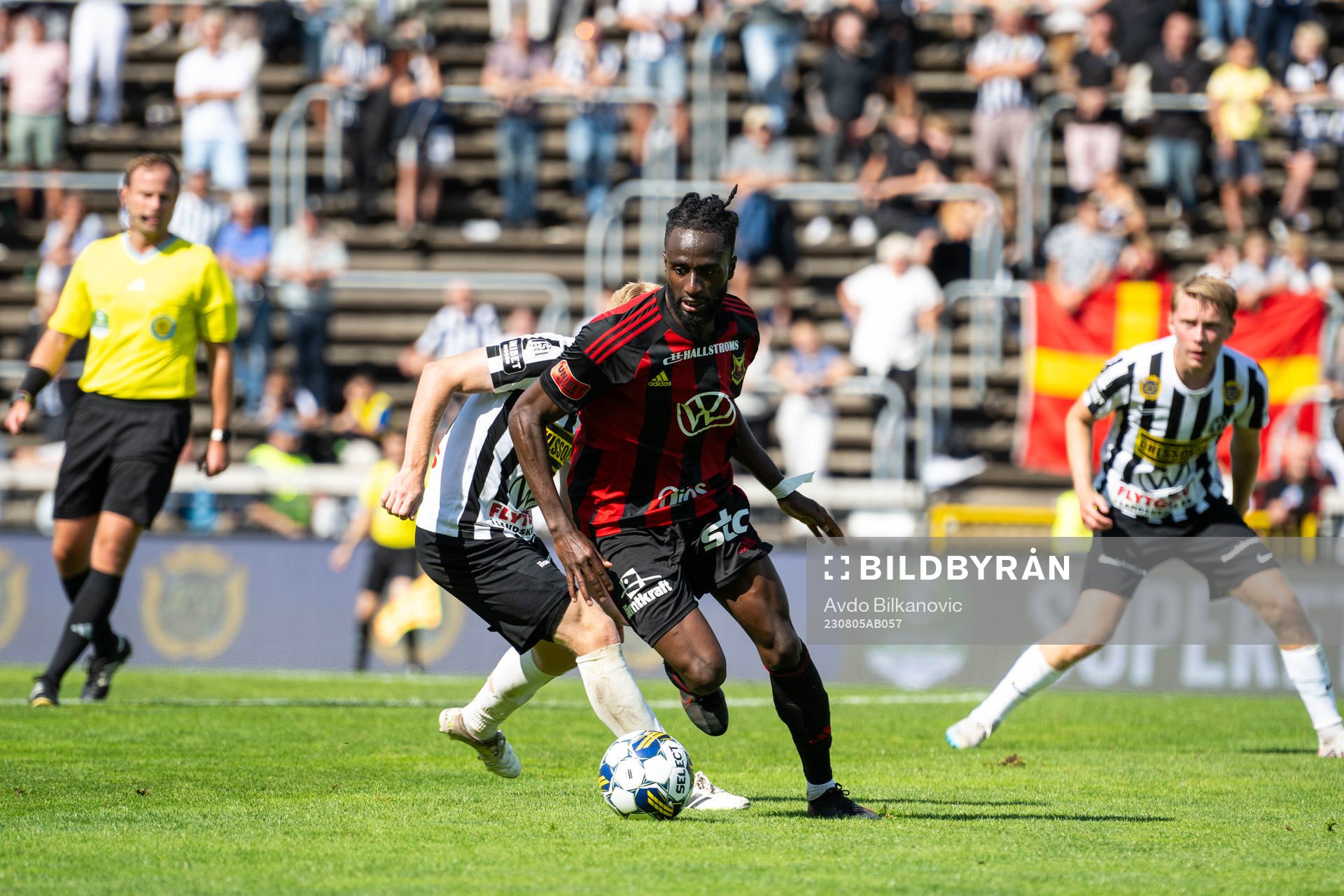 Östersunds Mansour Sinyan och Landskronas David Edvardsson