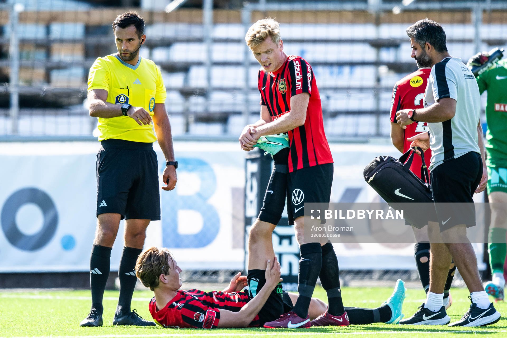 Brommapojkarnas Fredrik Nissen har ont