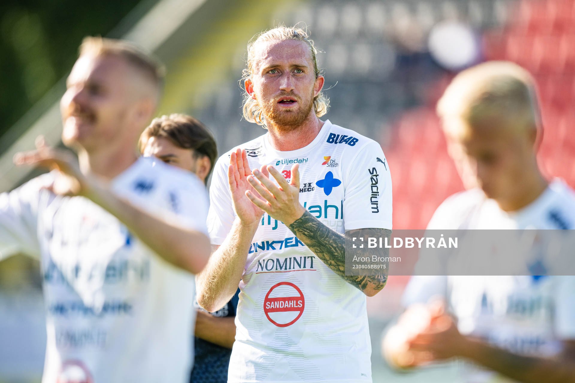 Värnamos Hampus Näsström jublar efter fotbollsmatchen i Allsvenskan mellan Brommapojkarna och Värnamo den 5 augusti 2023 i Stockholm. 