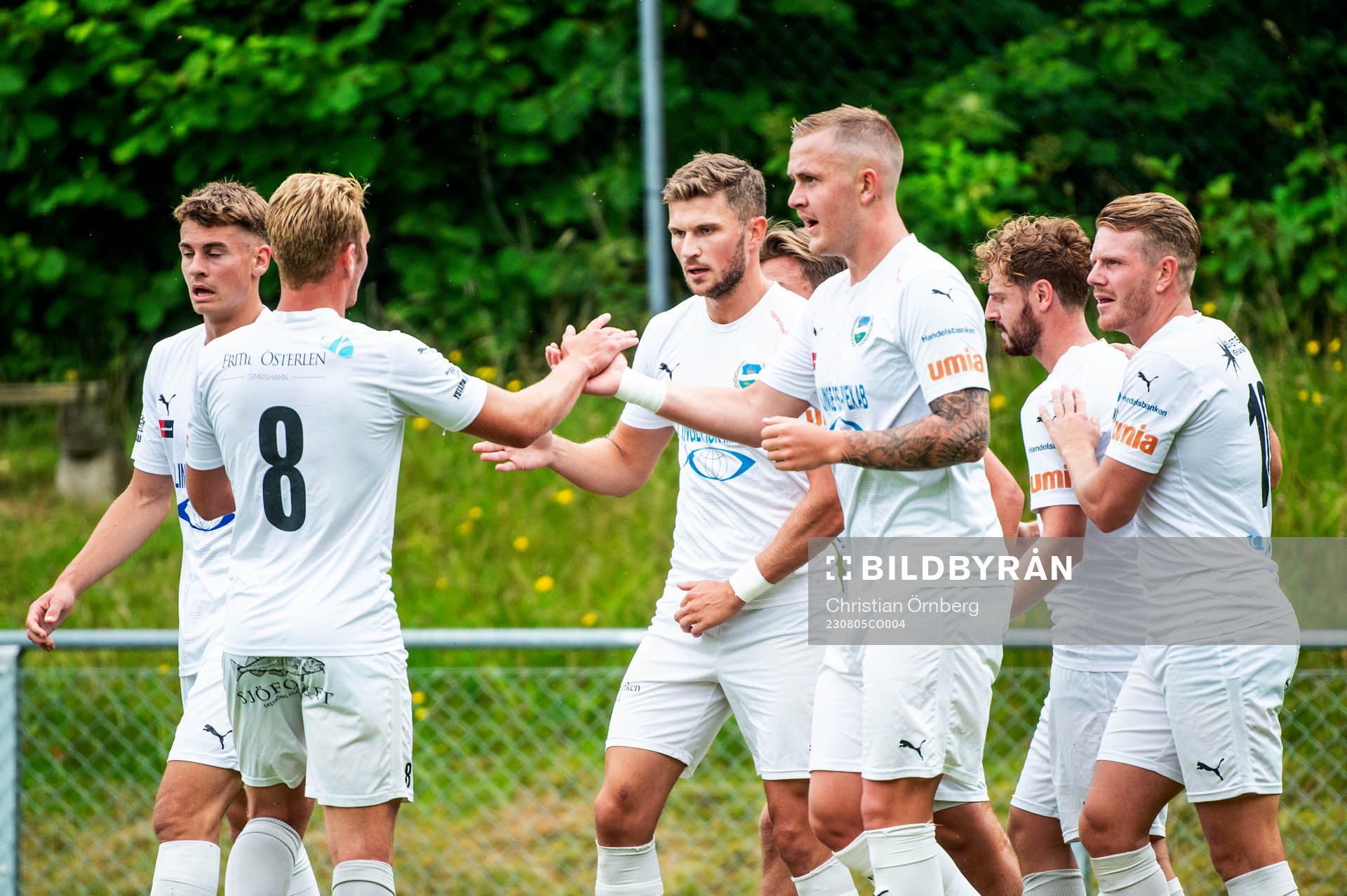 Österlens Erik Pärsson gör 1-0 och jublar med