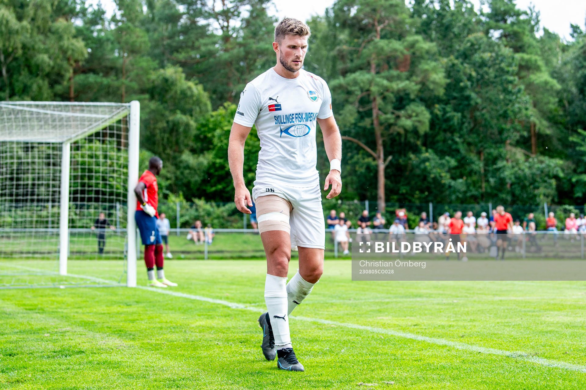 Österlens Erik Pärsson skadas och tvingas utgå