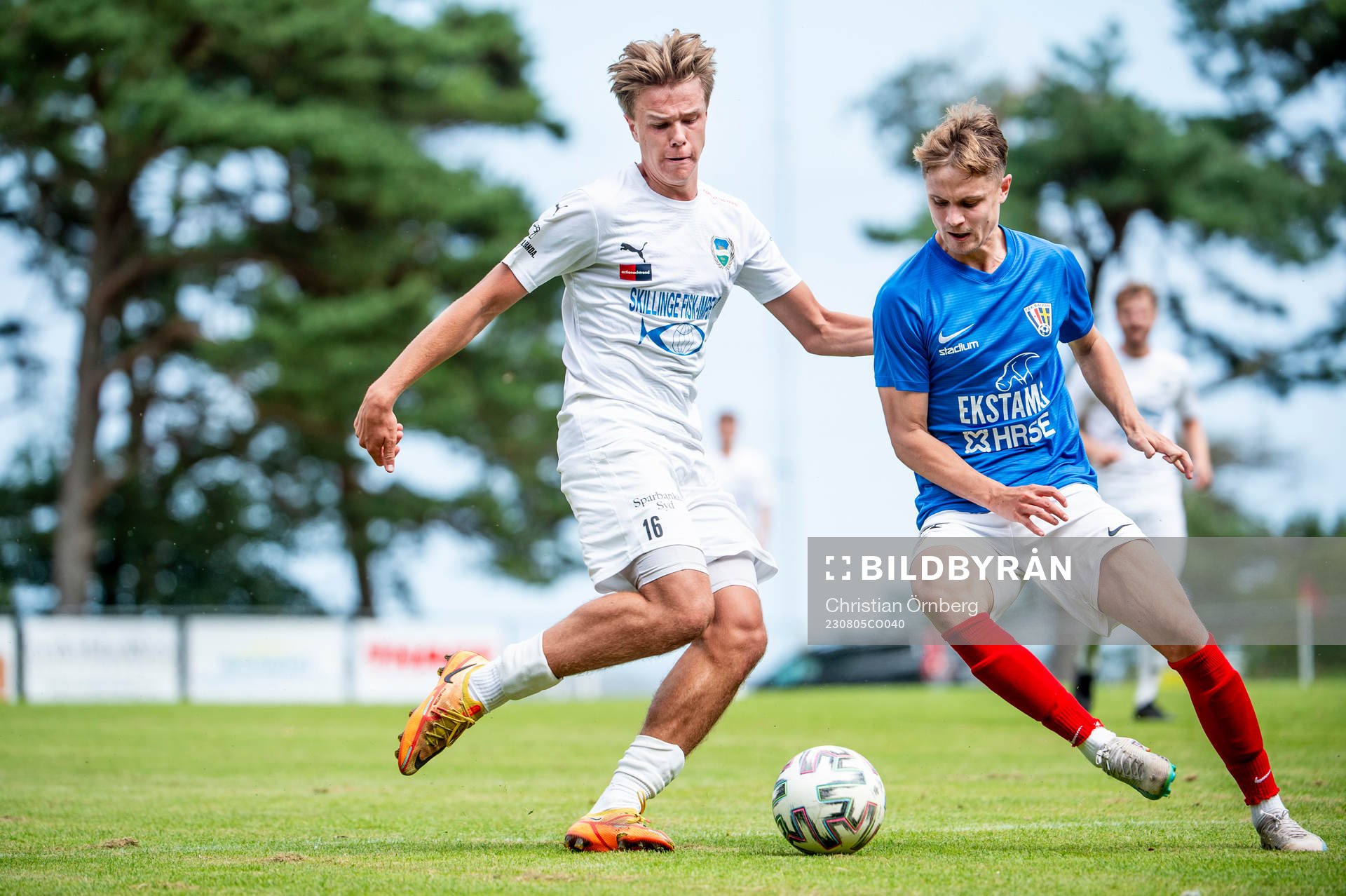 Österlens Axel Orrenius mot FBK Balkans Carl Puumalainen