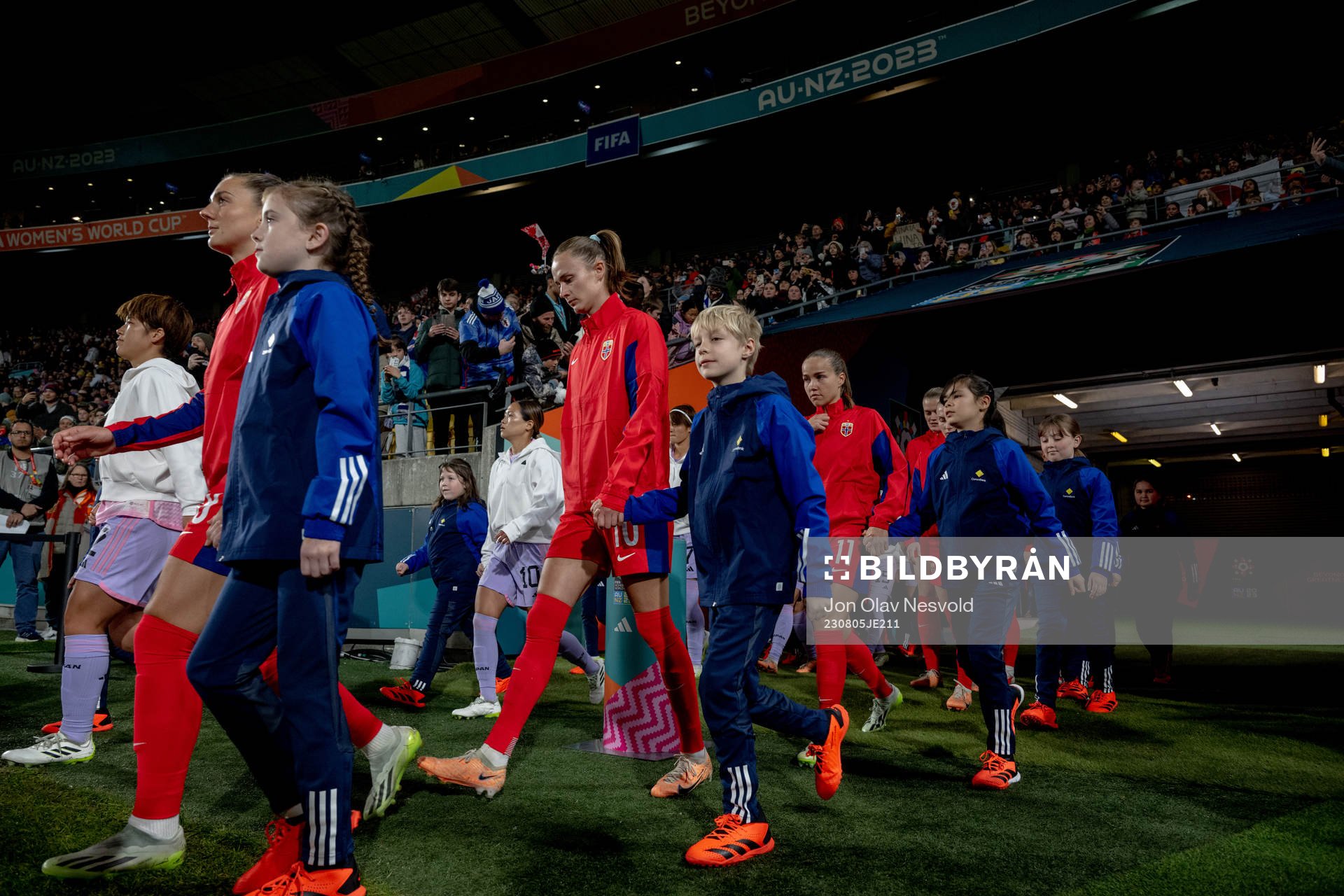 Caroline Graham Hansen of Norway enters the pitch