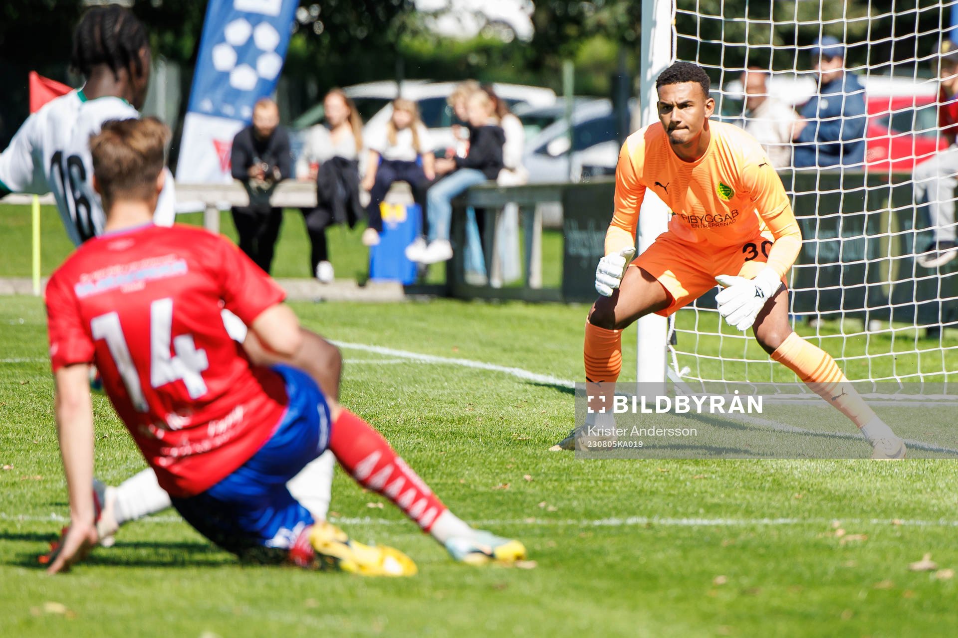 BK Olympics målvakt Tyree Griffiths under fotbollsmatchen i Ettan södra mellan Tvååker och BK Olympic den 5 augusti 2023 i Tvååker.