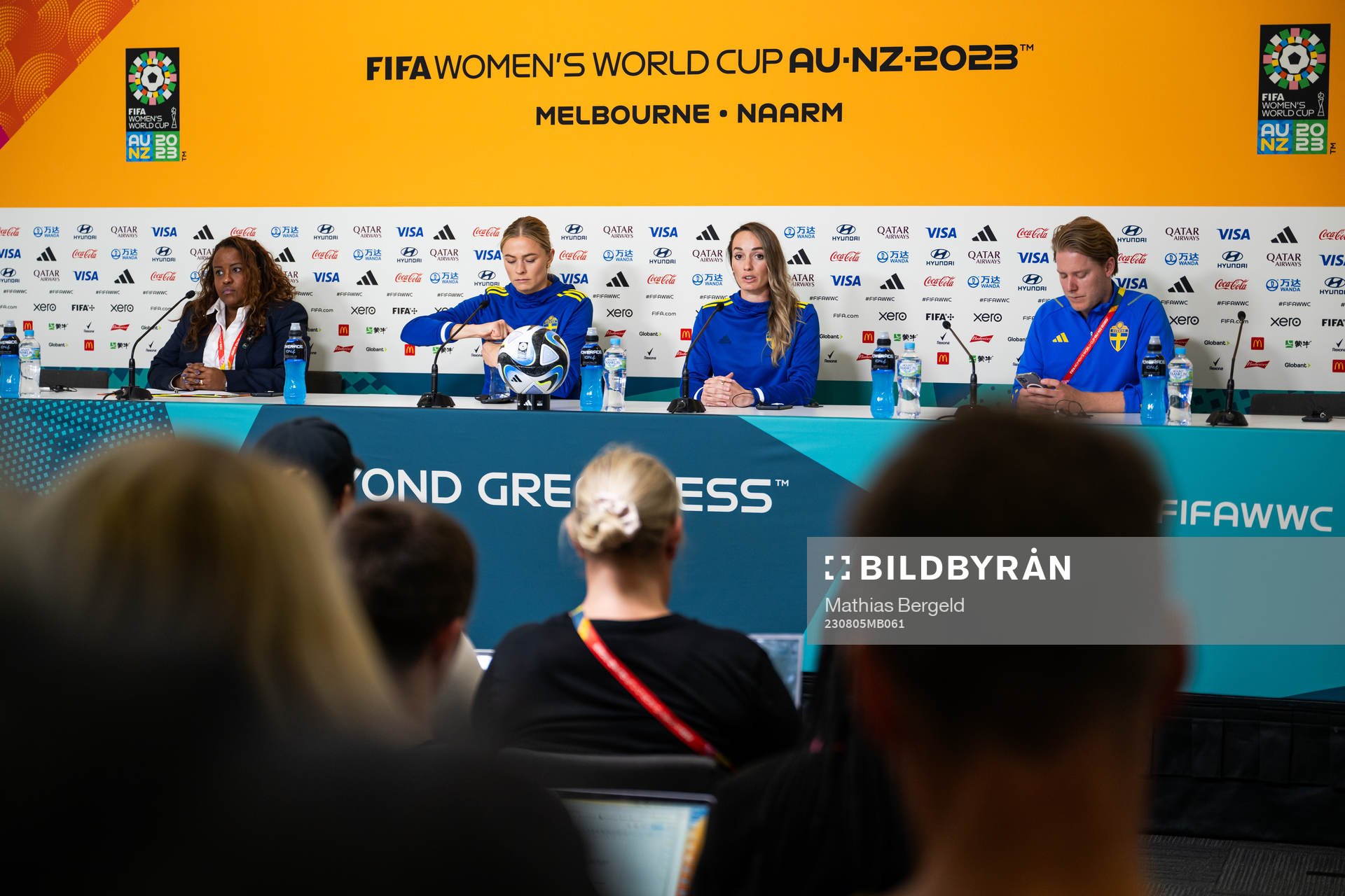 Fridolina Rolfö, Kosovare Asllani and Press officer