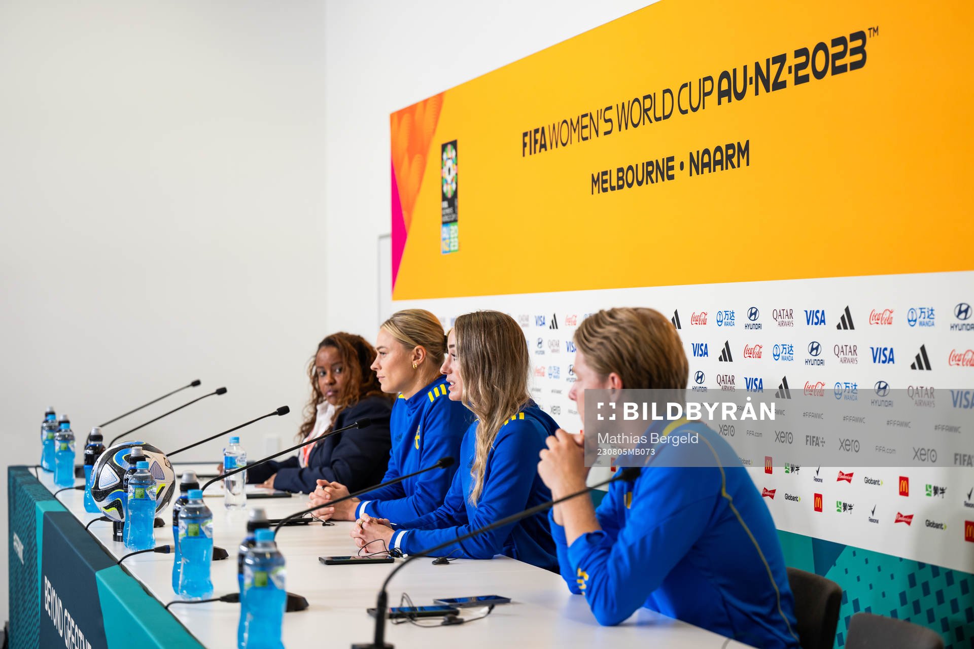 Fridolina Rolfö, Kosovare Asllani and Press officer