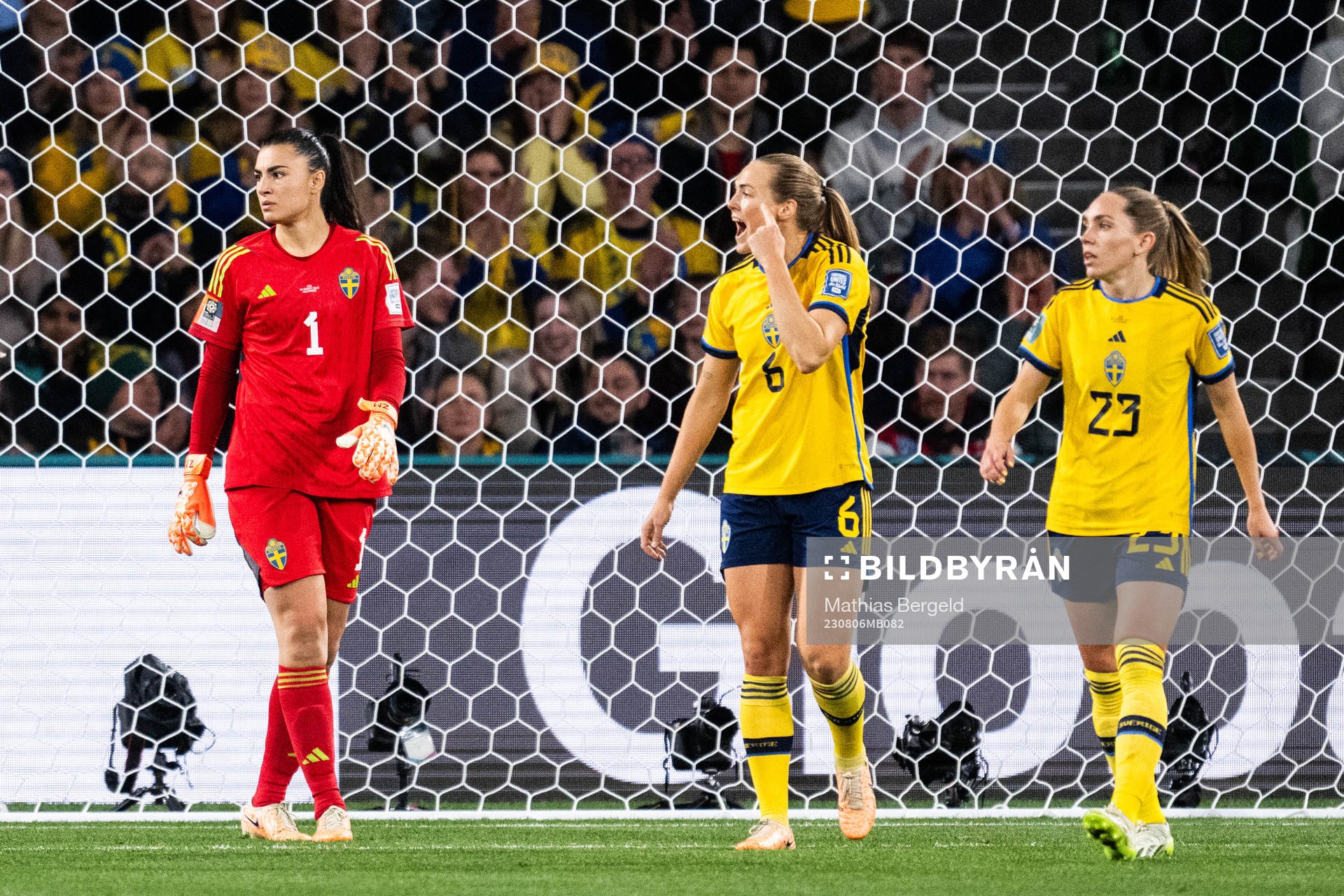 Goalkeeper Zecira Musovic, Magdalena Eriksson and Elin