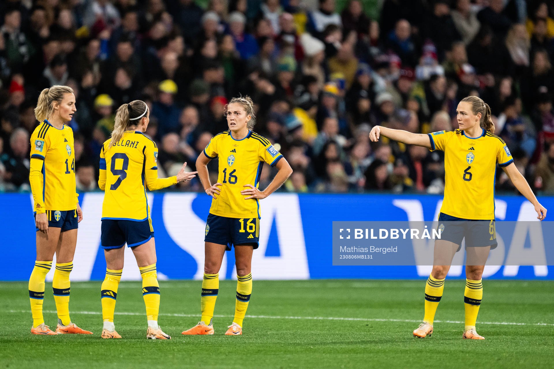 Nathalie Björn, Kosovare Asllani, Filippa Angeldahl and