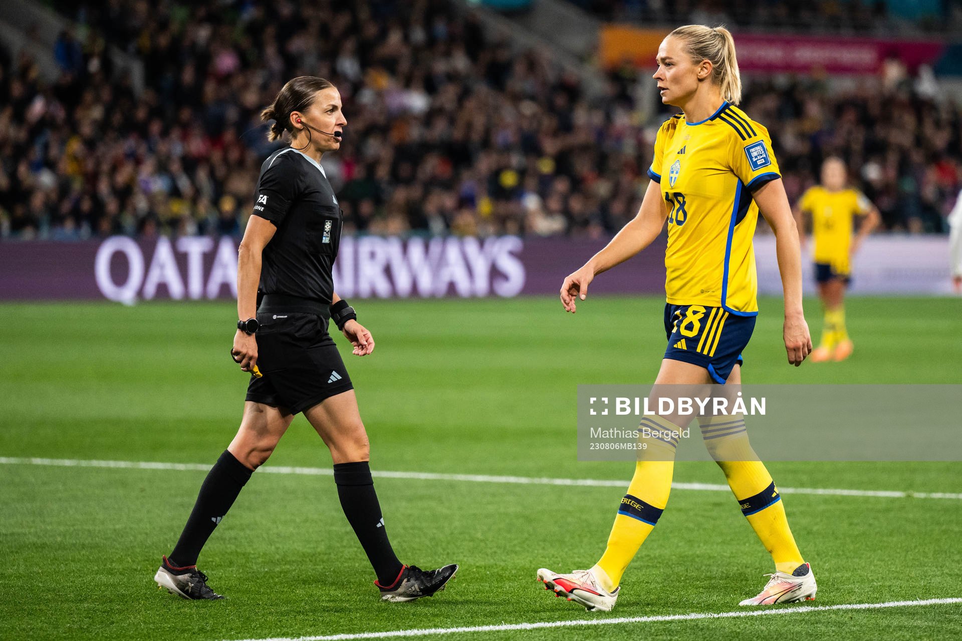 Referee Stephanie Frappart and Fridolina Rolfö of Sweden