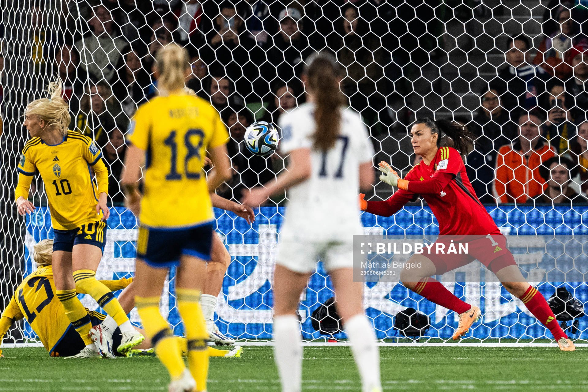 Goalkeeper Zecira Musovic of Sweden