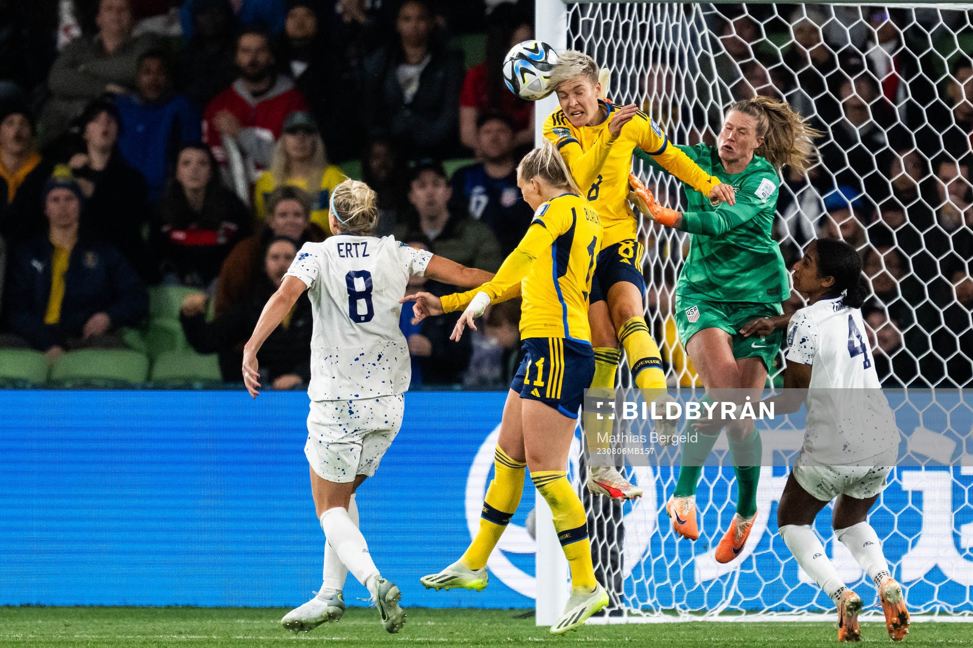 Lina Hurtig of Sweden and goalkeeper Alyssa Naeher of USA