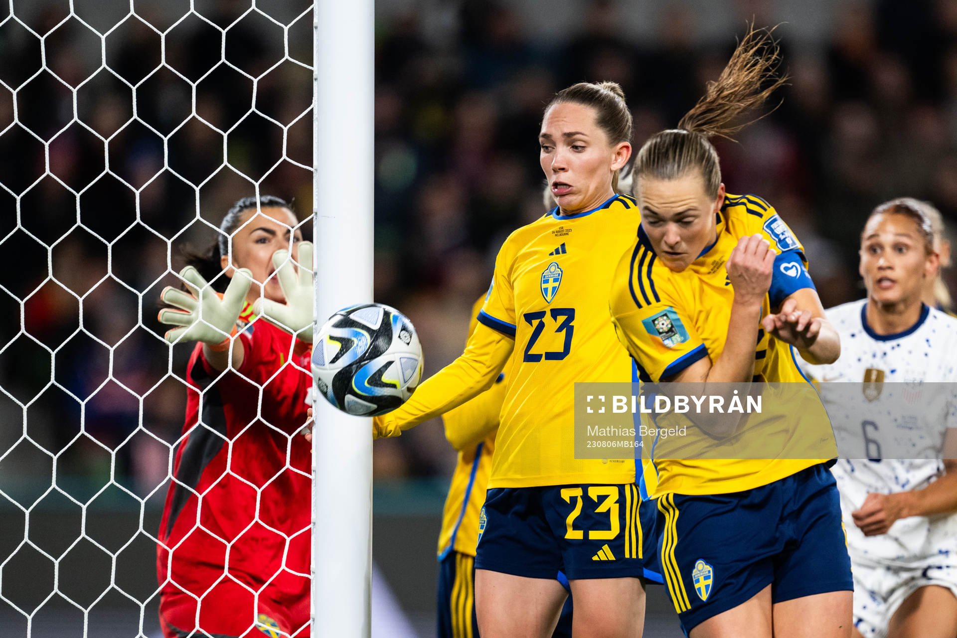 Elin Rubensson and Magdalena Eriksson of Sweden
